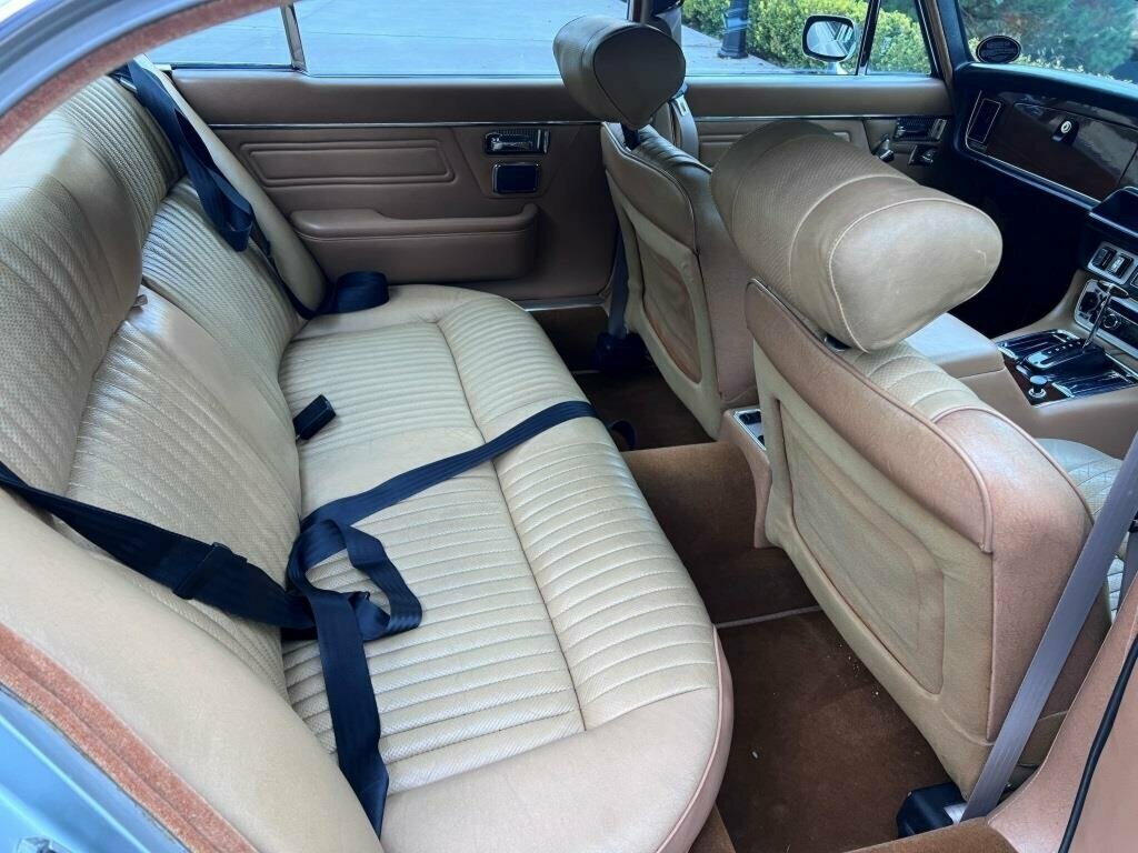 1975 JAGUAR XJ6 SERIES II L 4.2 3 SP AUTOMATIC 4D SEDAN