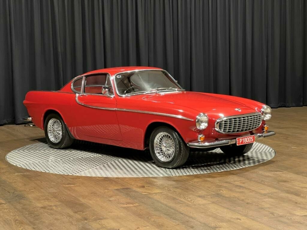 1966 VOLVO P1800 S 4 SP MANUAL 2D COUPE