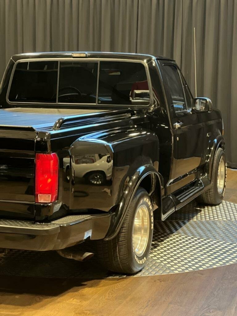 1993 FORD F150 FLARESIDE 4 SP AUTOMATIC 2D UTILITY