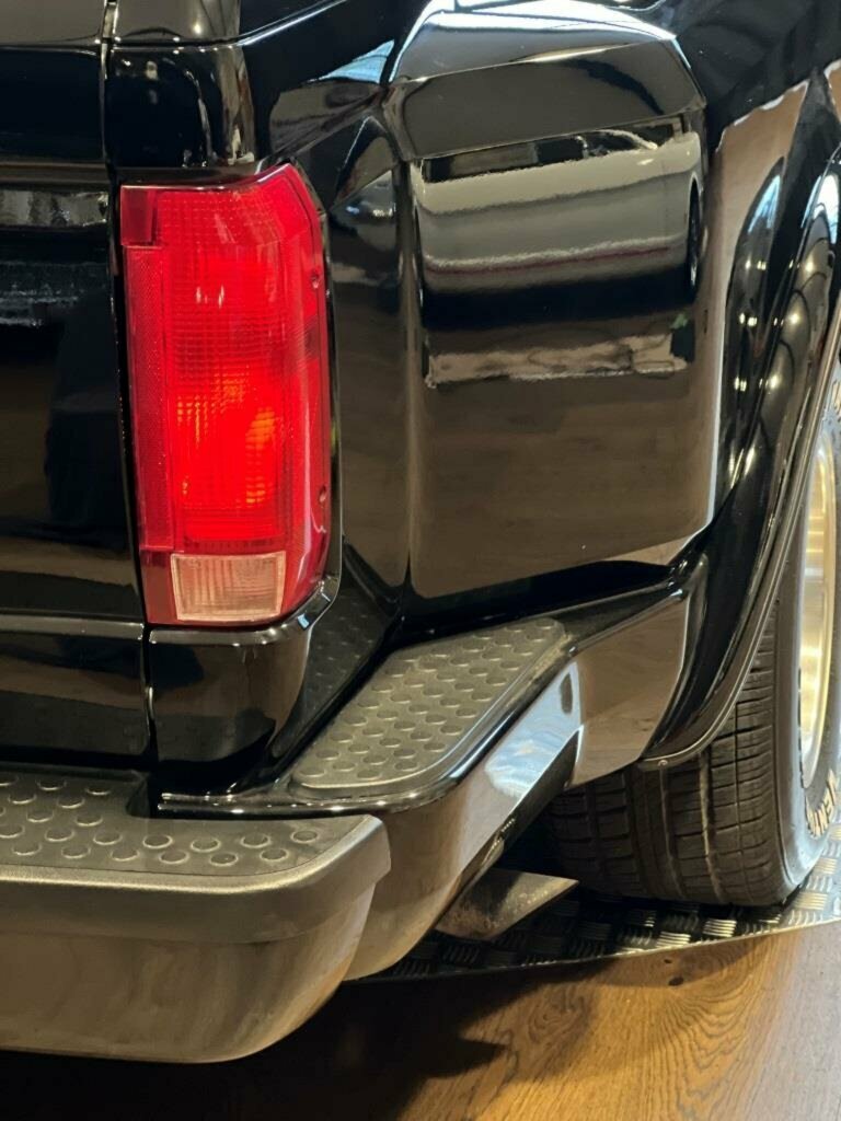 1993 FORD F150 FLARESIDE 4 SP AUTOMATIC 2D UTILITY