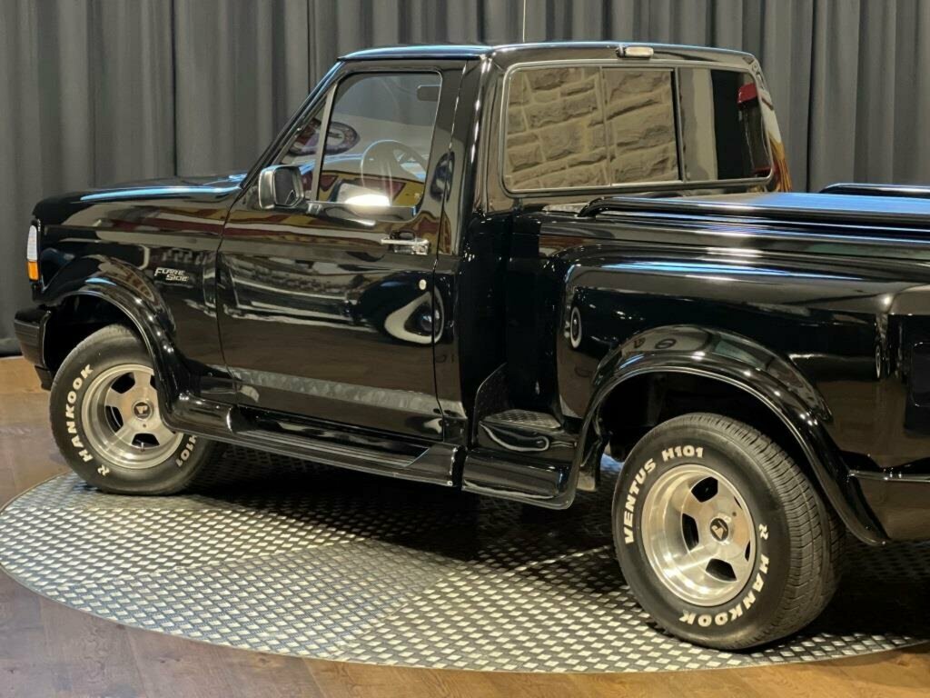 1993 FORD F150 FLARESIDE 4 SP AUTOMATIC 2D UTILITY