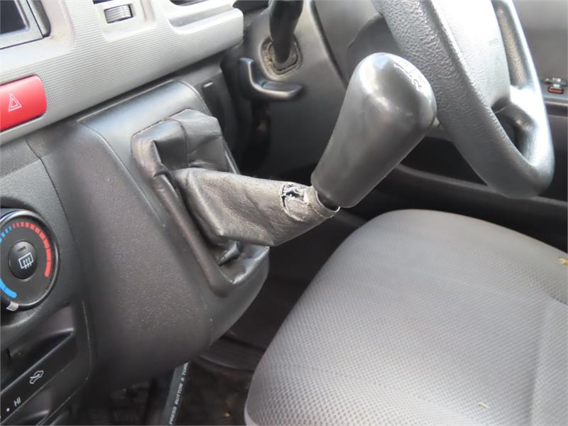 2009 TOYOTA HIACE TRH223R COMMUTER MANUAL BUS