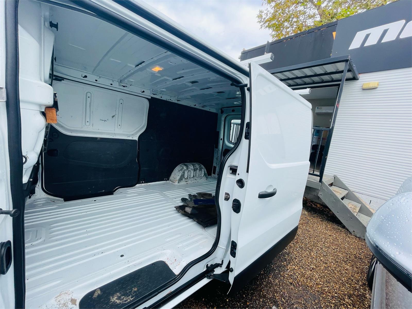 2017 RENAULT TRAFIC X82 103KW MANUAL VAN