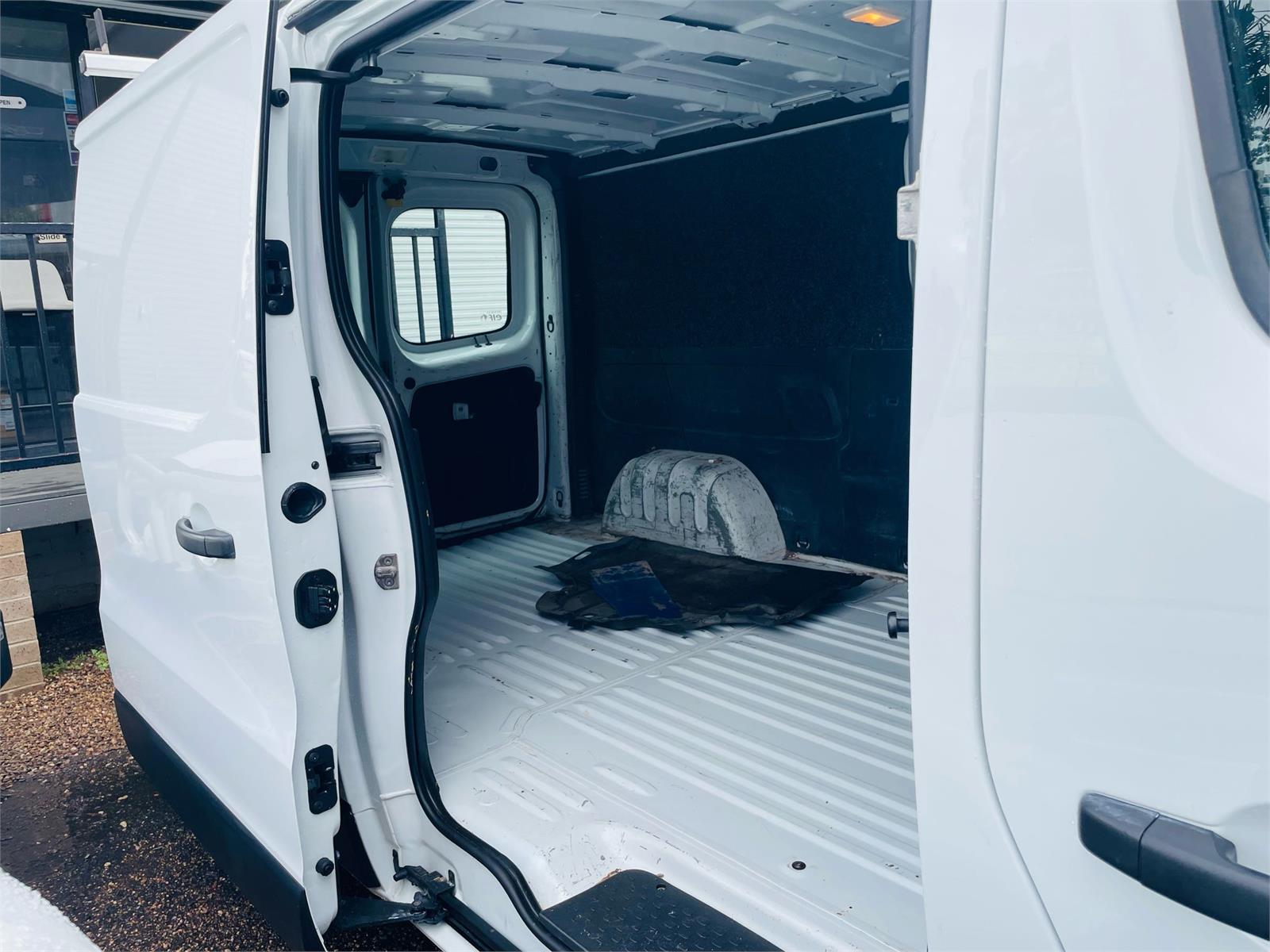 2017 RENAULT TRAFIC X82 103KW MANUAL VAN