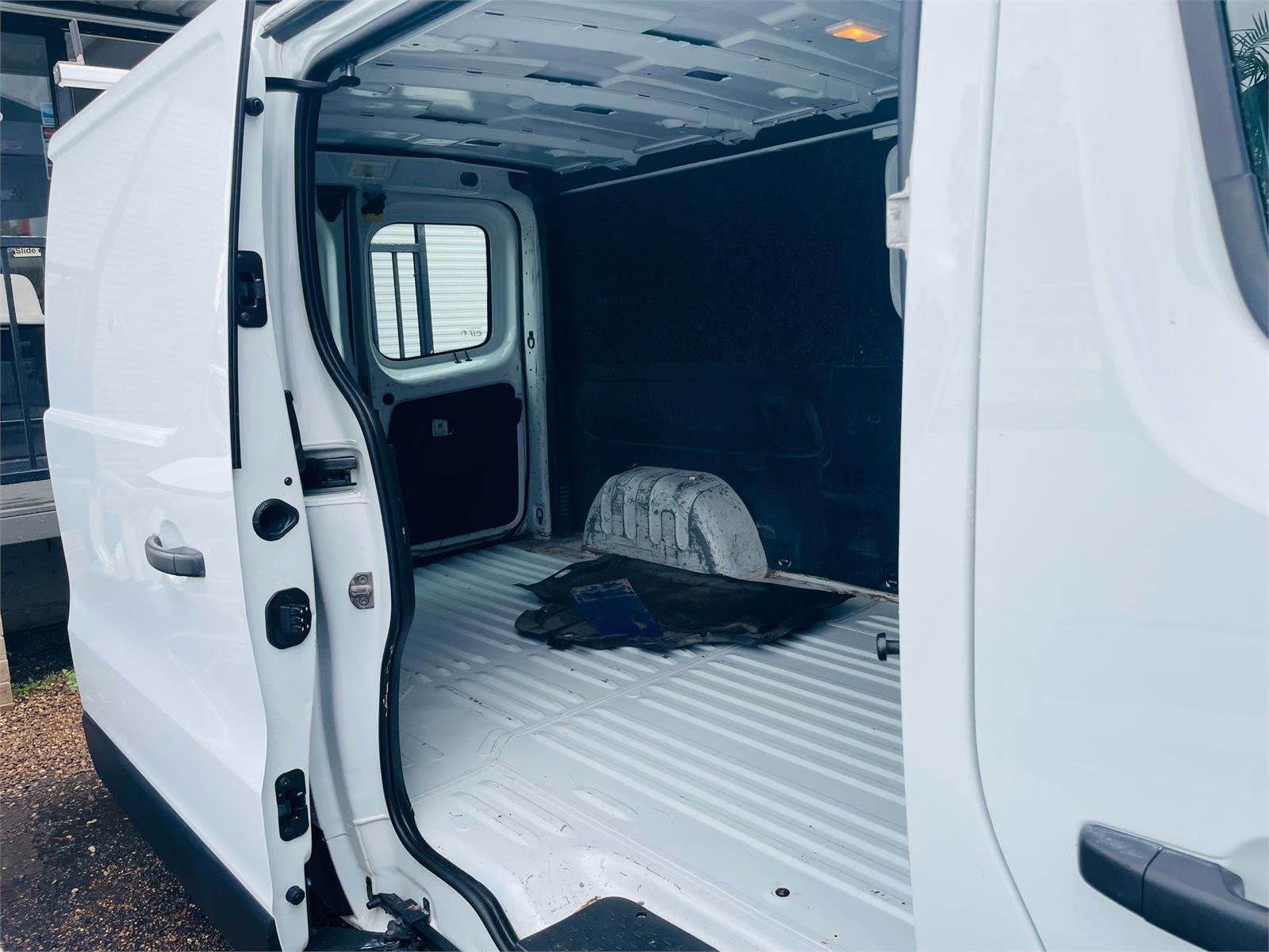 2017 RENAULT TRAFIC X82 103KW MANUAL VAN