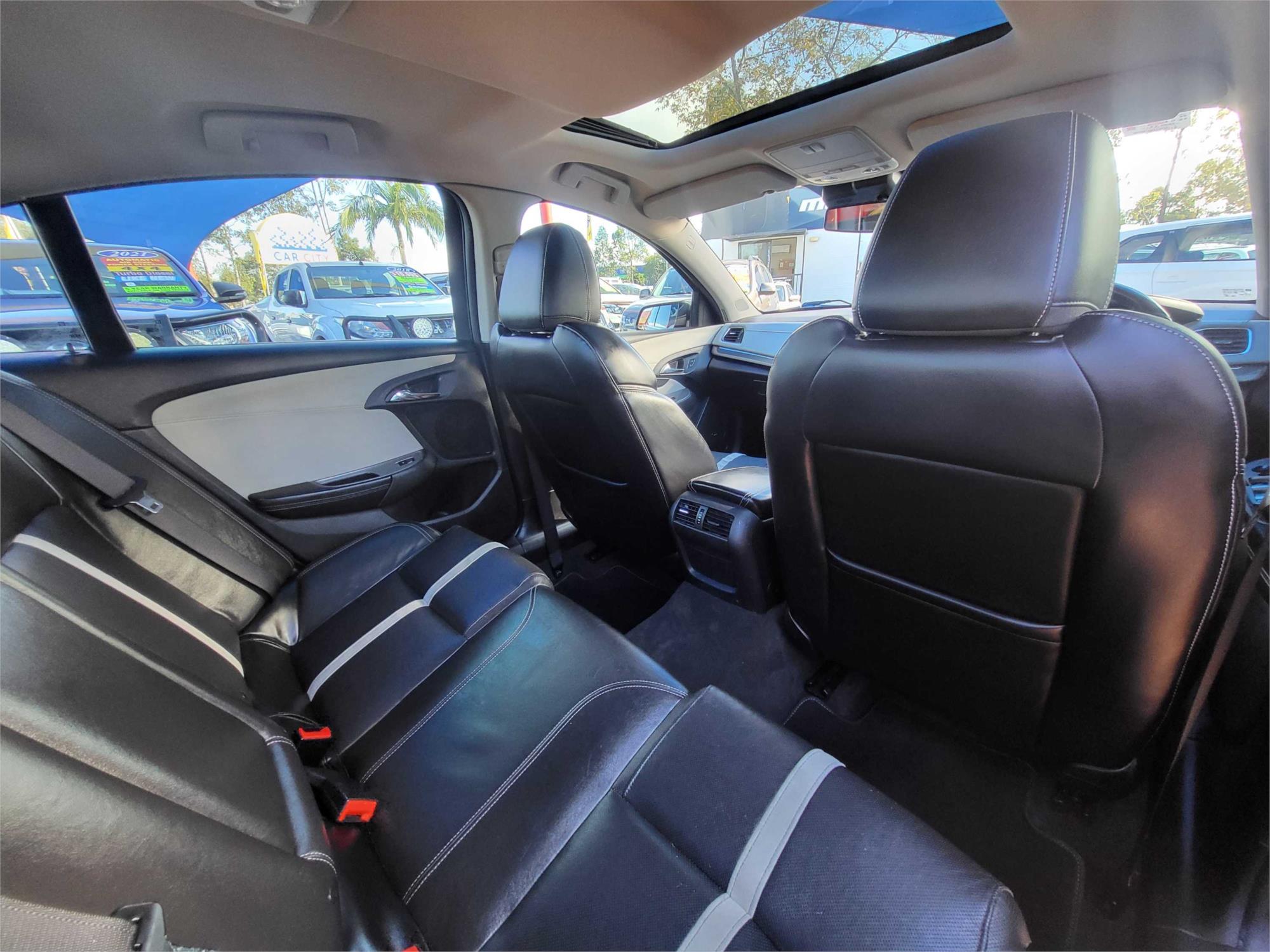2015 HOLDEN CALAIS VF V SPORTS AUTOMATIC SEDAN