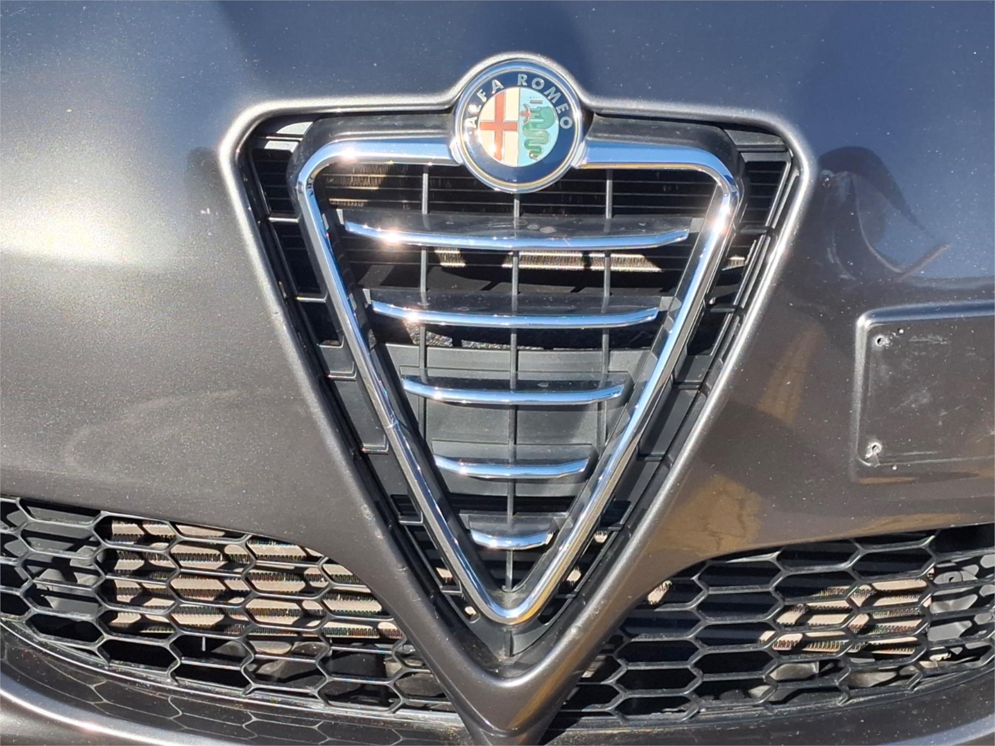 2013 ALFA ROMEO GIULIETTA SERIES 0 DISTINCTIVE SPORTS AUTOMATIC DUAL CLUTCH HATCHBACK