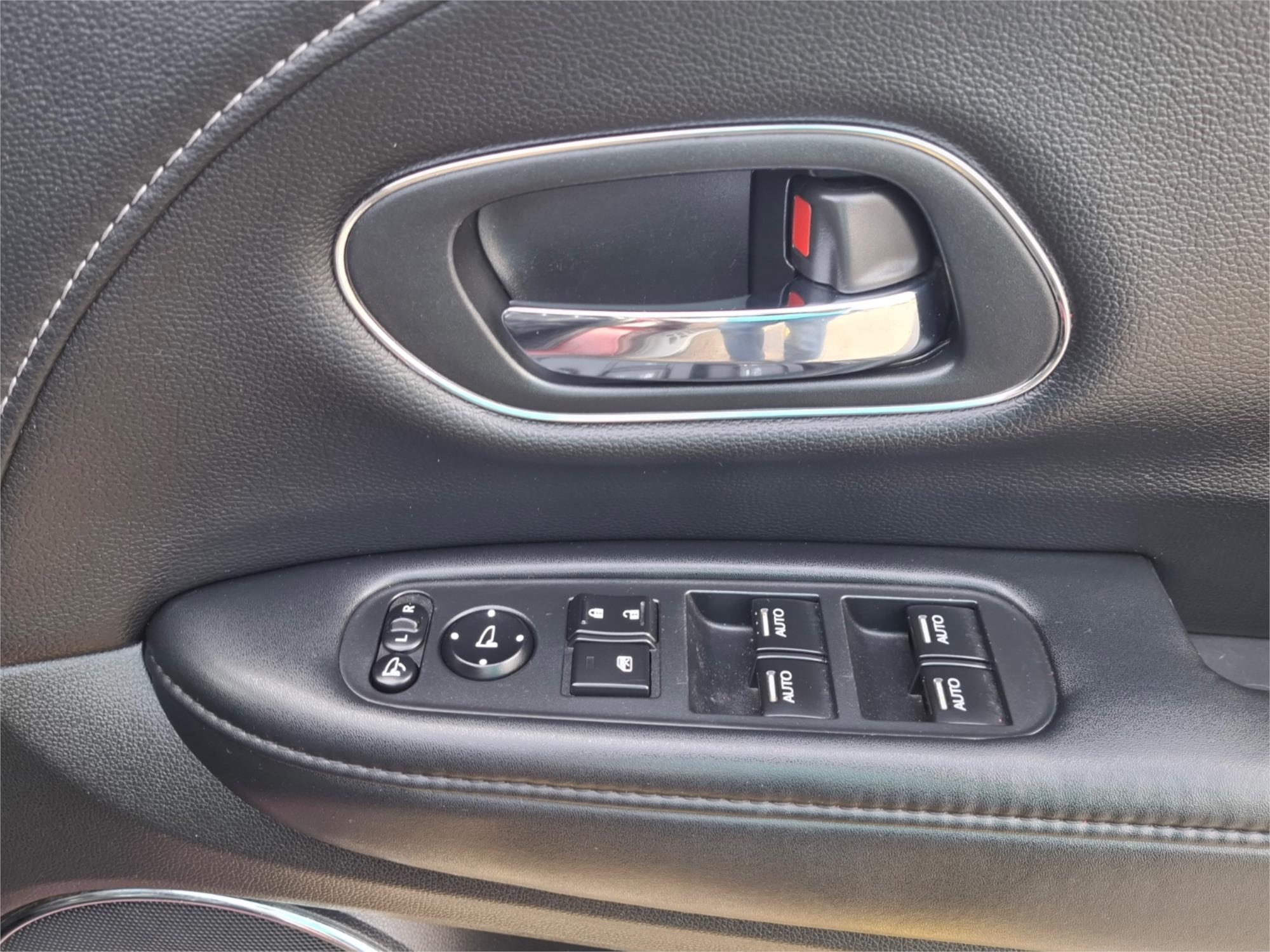 2015 HONDA HR-V VTI-L CONSTANTLY VARIABLE TRANSMISSION WAGON