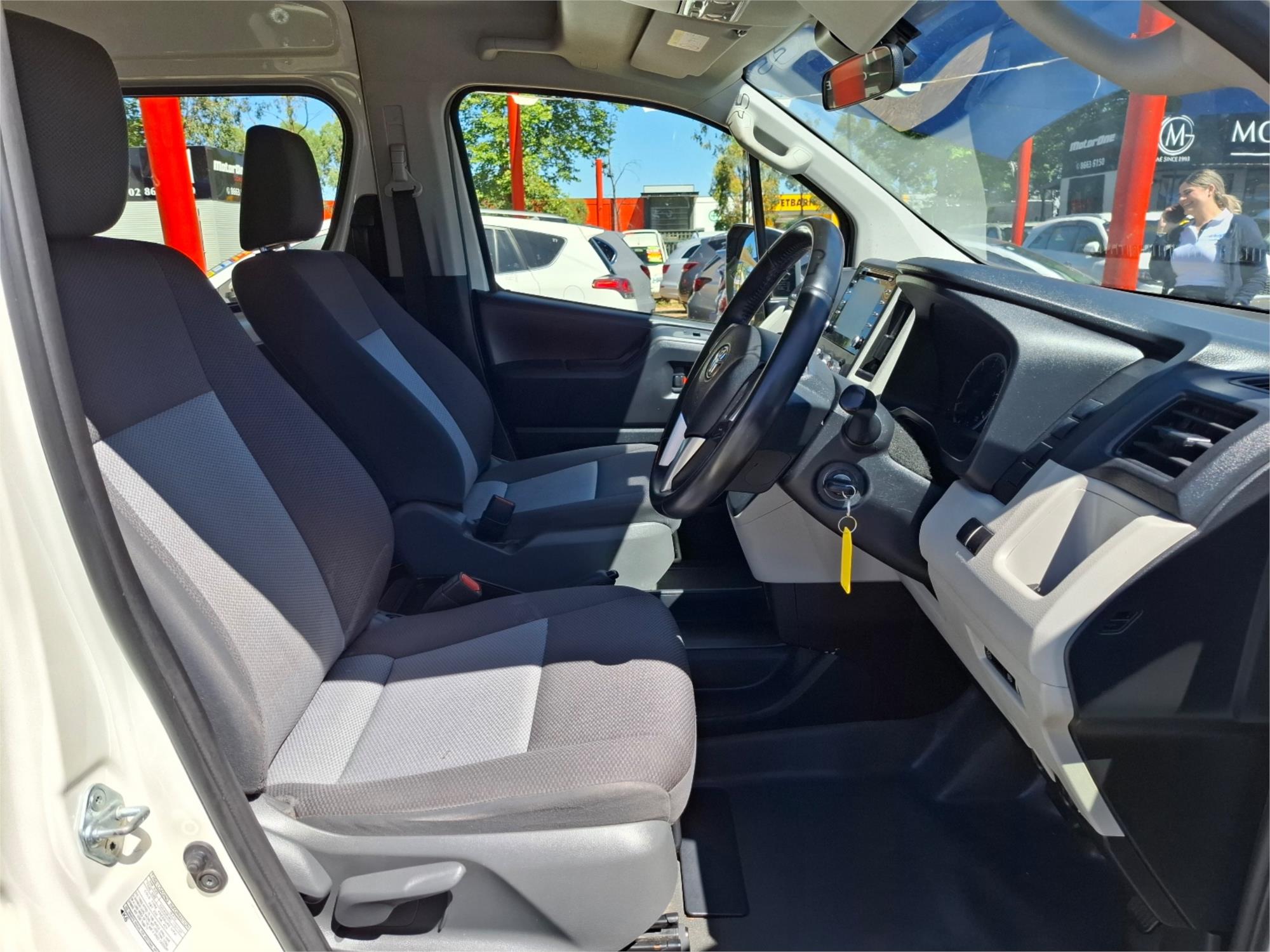 2019 TOYOTA HIACE GDH322R COMMUTER SPORTS AUTOMATIC BUS