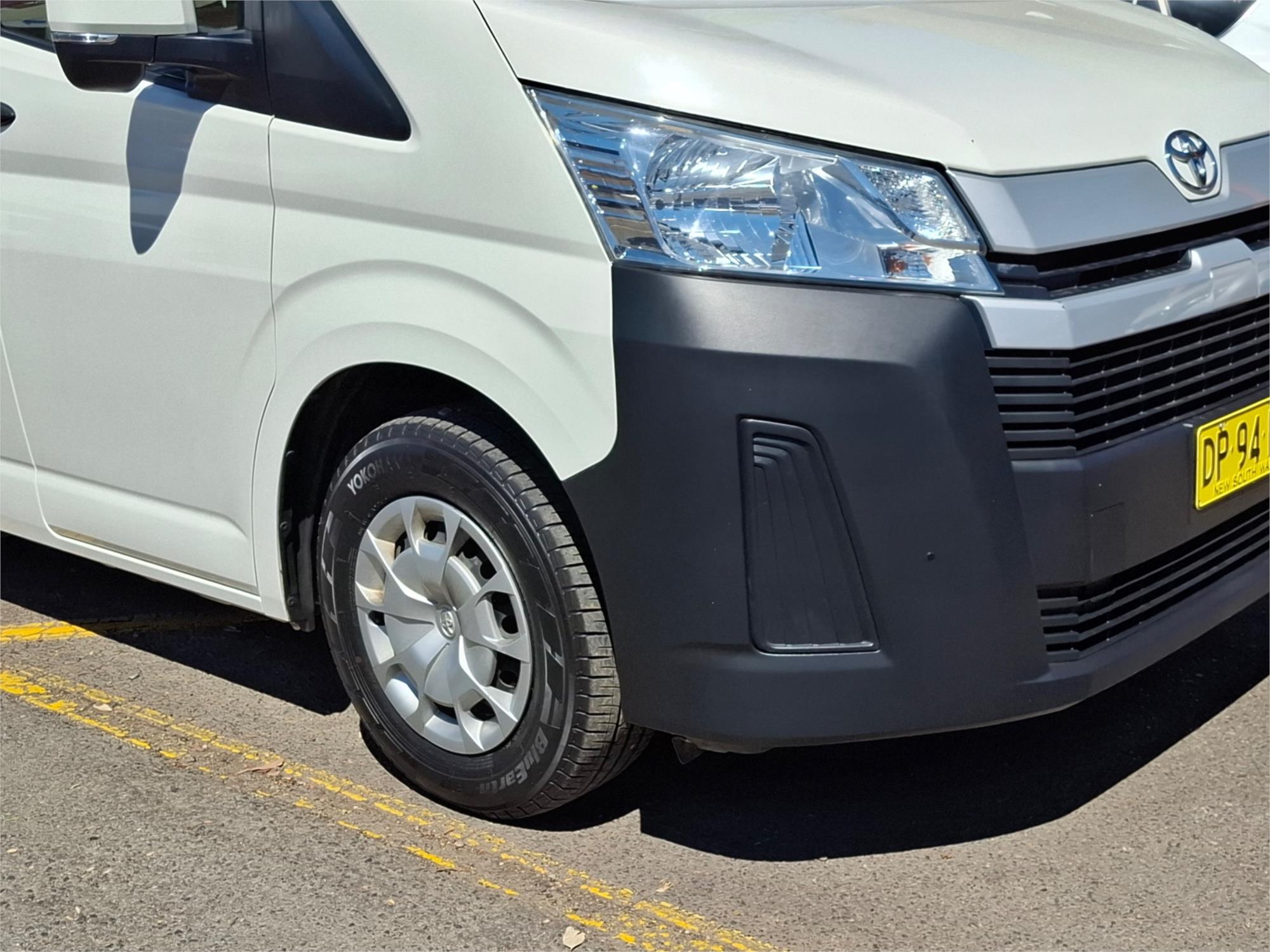 2019 TOYOTA HIACE GDH322R COMMUTER SPORTS AUTOMATIC BUS