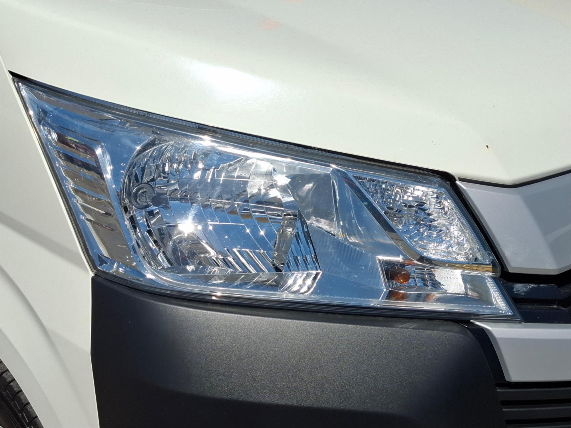 2019 TOYOTA HIACE GDH322R COMMUTER SPORTS AUTOMATIC BUS