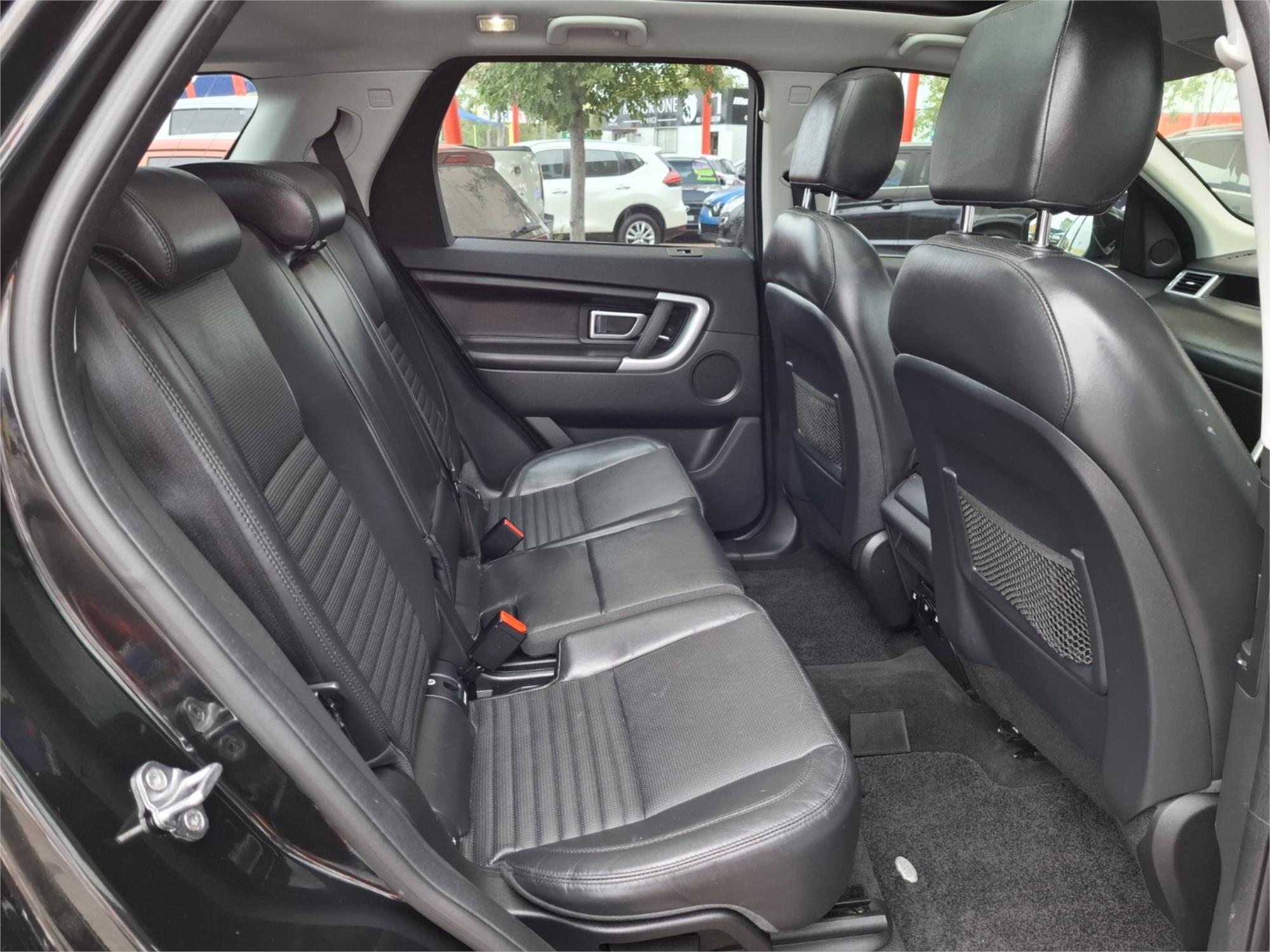 2017 LAND ROVER DISCOVERY SPORT L550 MY18 SD4 (177kW) SE 5 SEAT 9 SP AUTOMATIC 4D WAGON