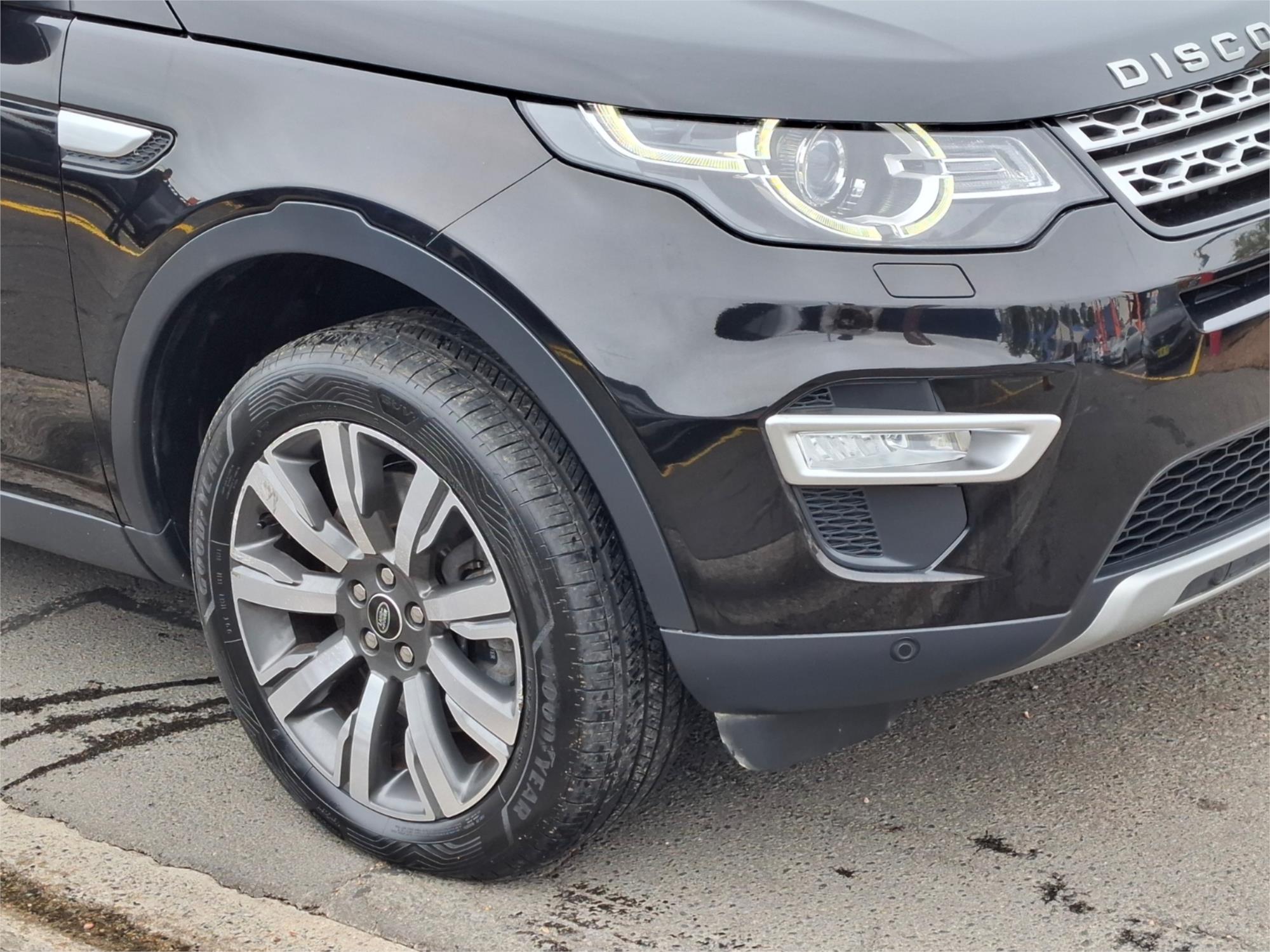2017 LAND ROVER DISCOVERY SPORT L550 MY18 SD4 (177kW) SE 5 SEAT 9 SP AUTOMATIC 4D WAGON