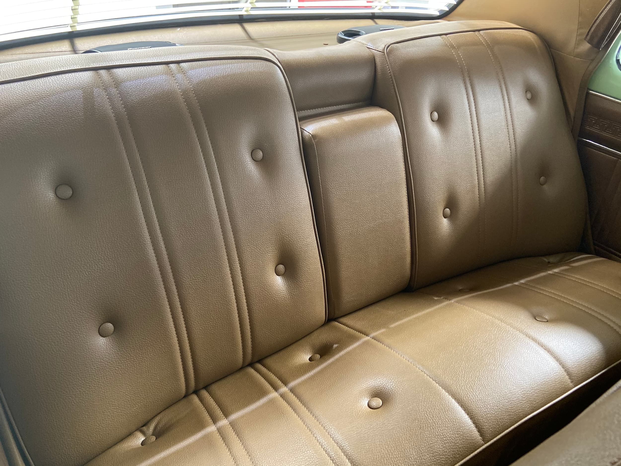 1970 HOLDEN KINGSWOOD HG AUTO SEDAN
