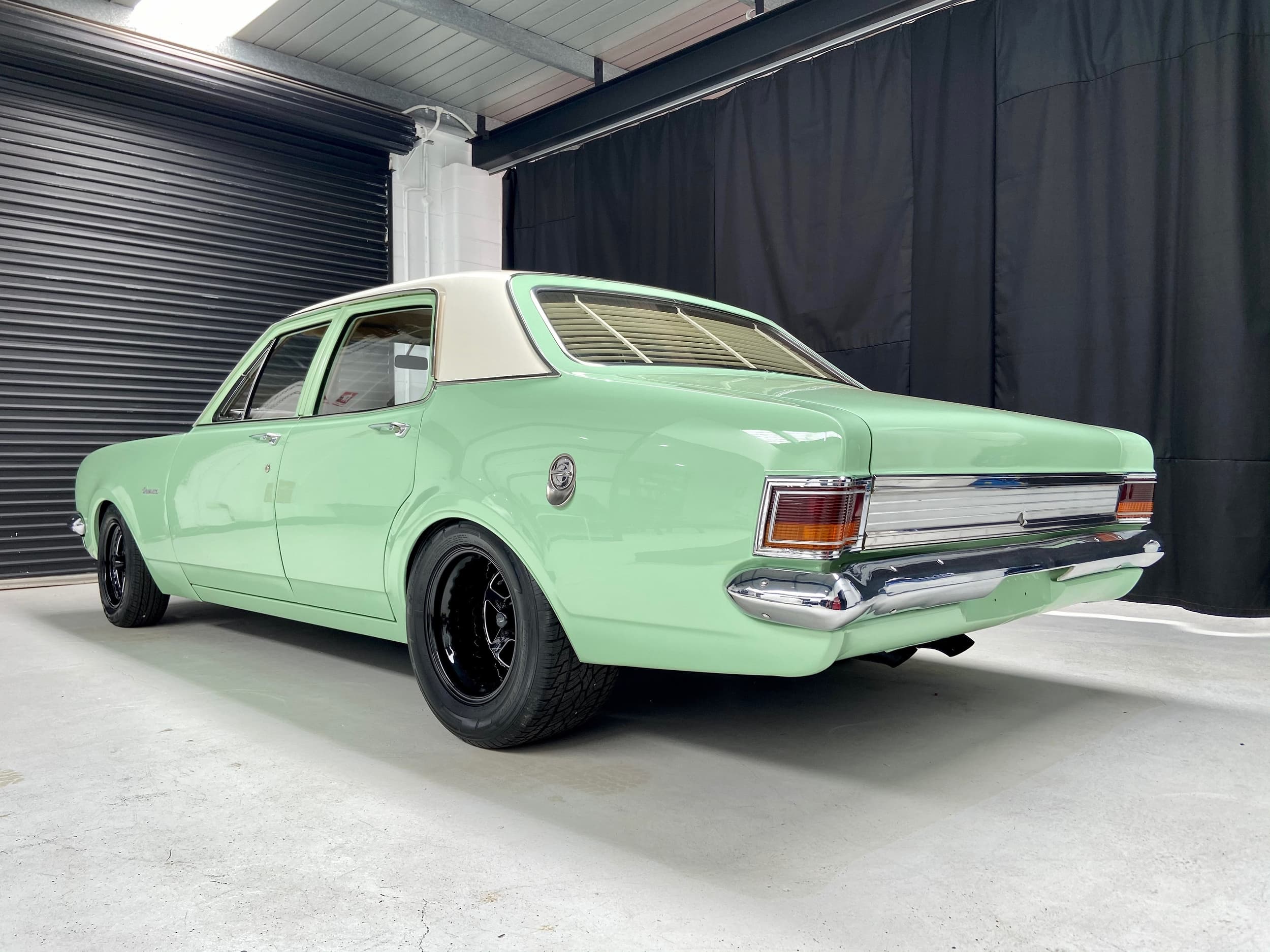 1970 HOLDEN KINGSWOOD HG AUTO SEDAN