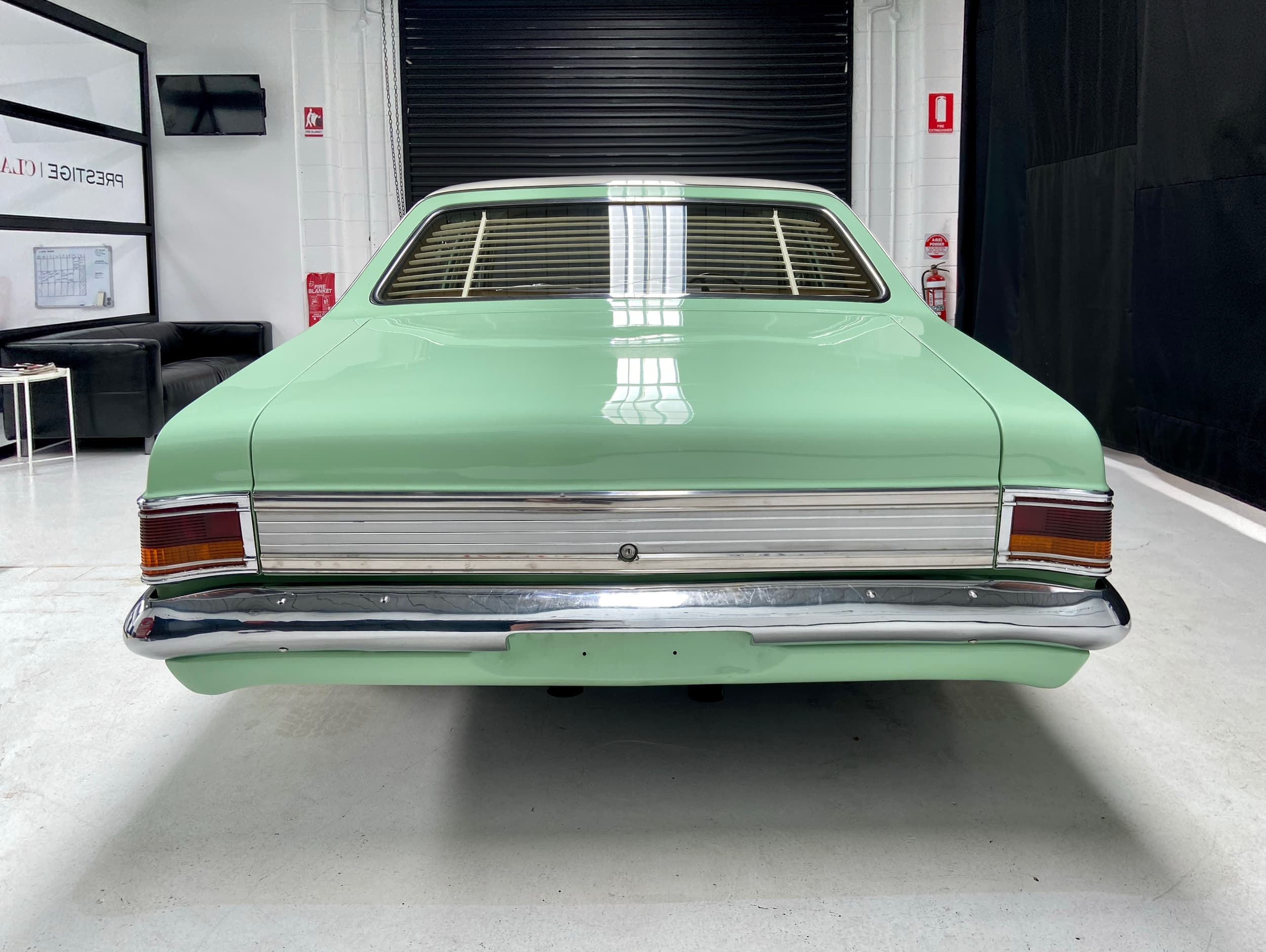 1970 HOLDEN KINGSWOOD HG AUTO SEDAN