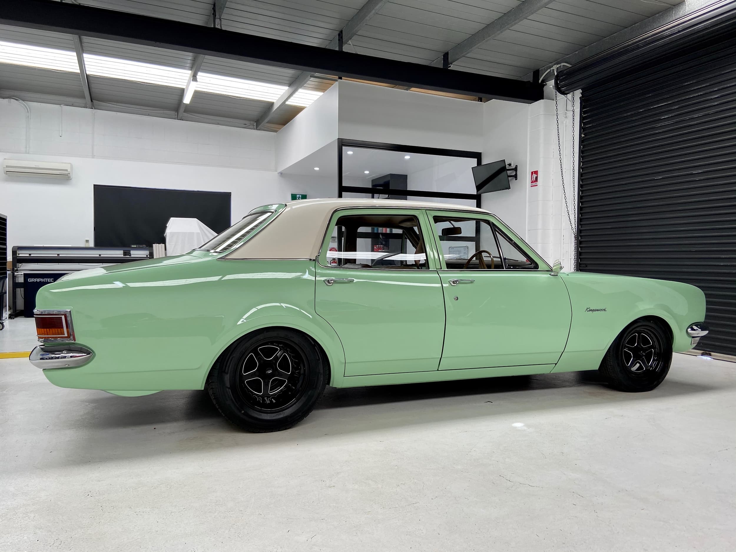 1970 HOLDEN KINGSWOOD HG AUTO SEDAN