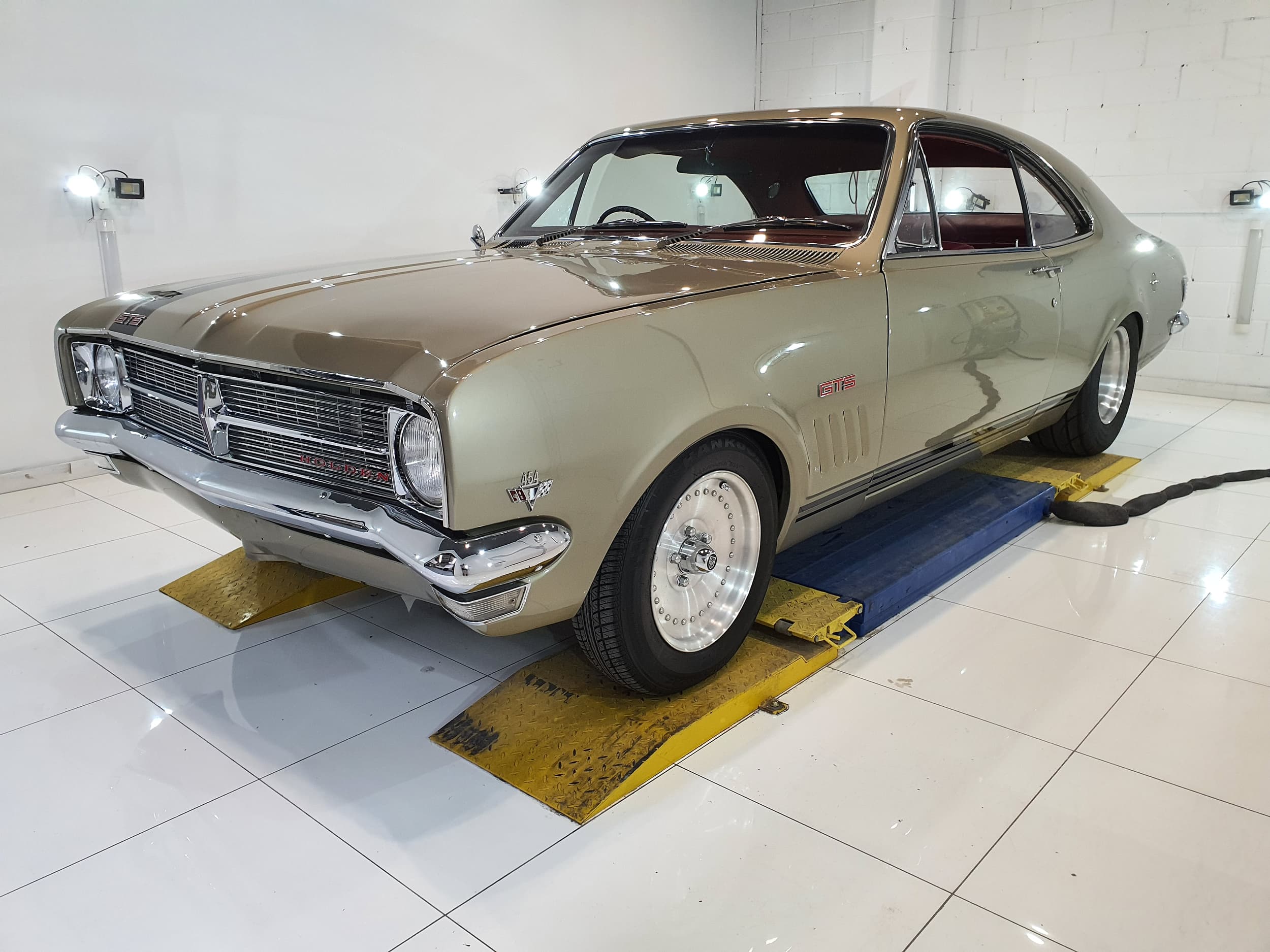1968 HOLDEN MONARO GTS HK AUTO