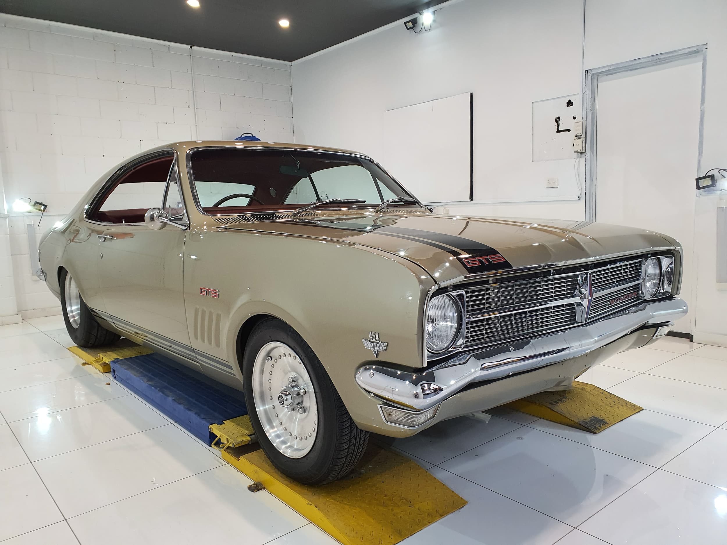 1968 HOLDEN MONARO GTS HK AUTO