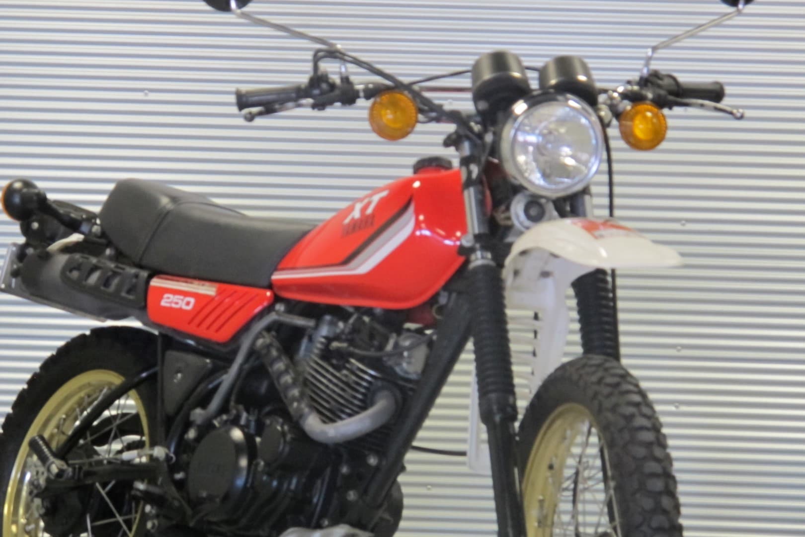 1982 YAMAHA XT250
