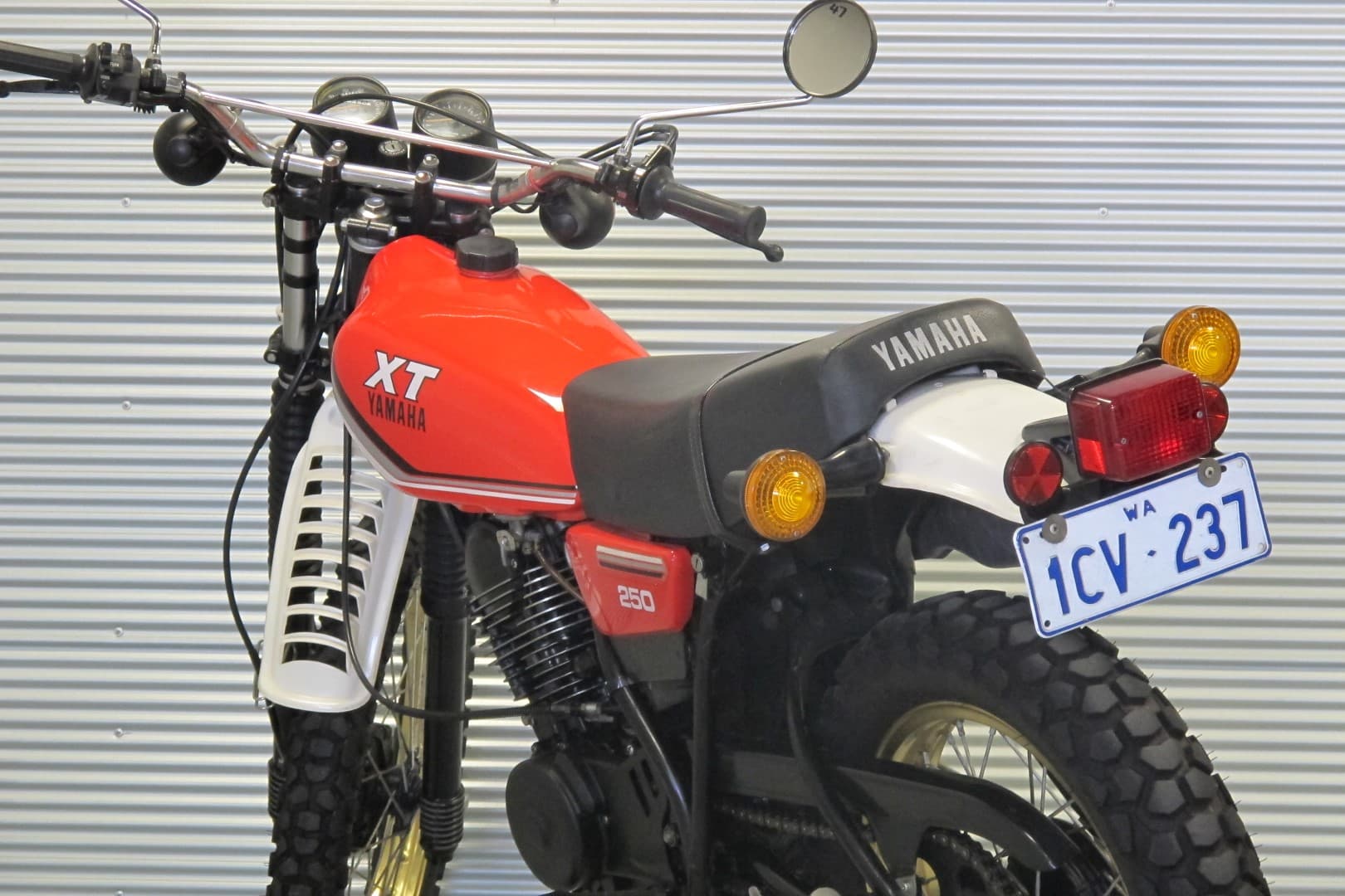 1982 YAMAHA XT250