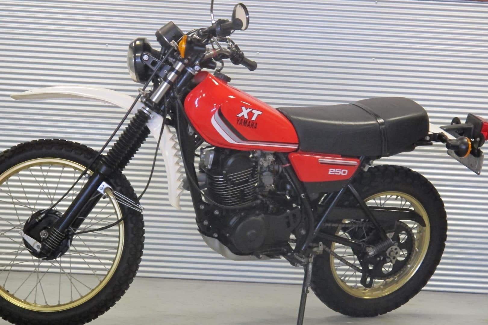 1982 YAMAHA XT250