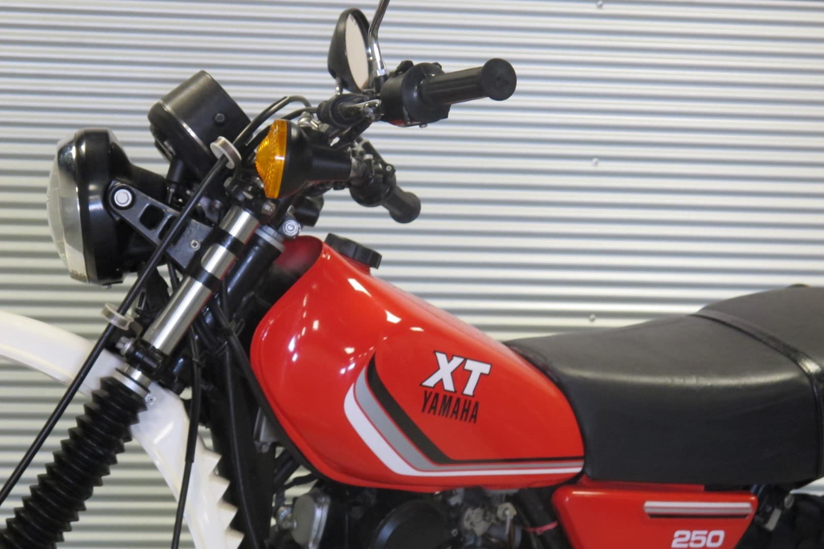 1982 YAMAHA XT250