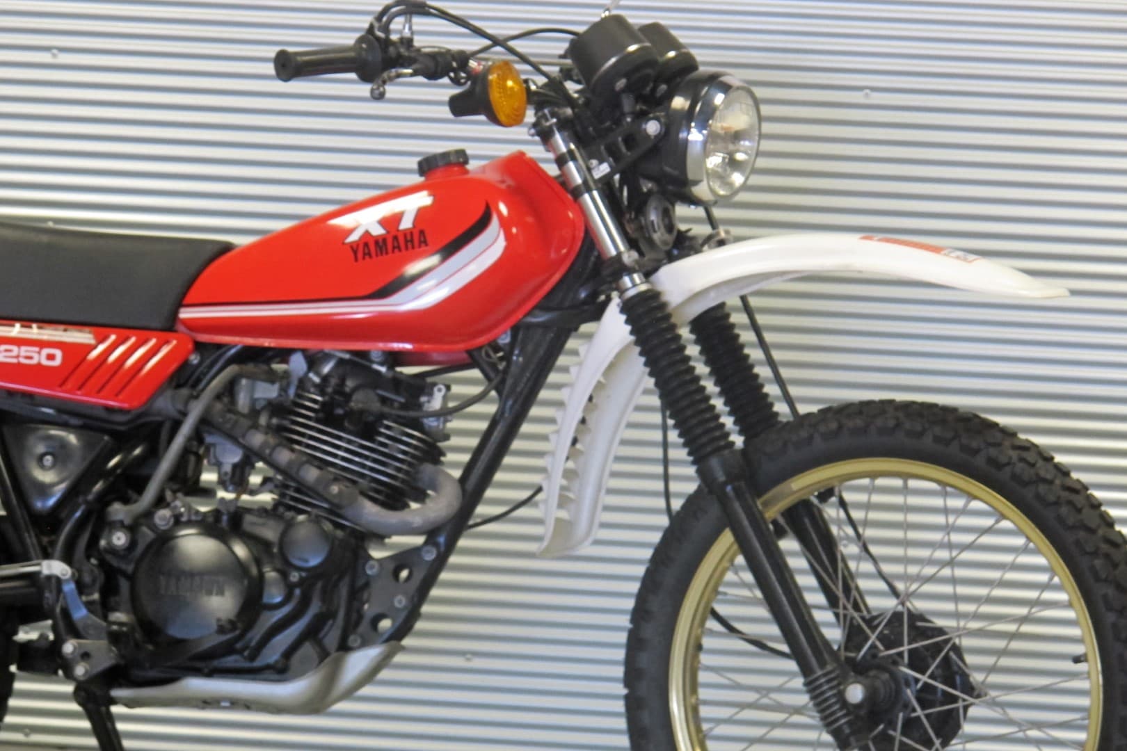 1982 YAMAHA XT250