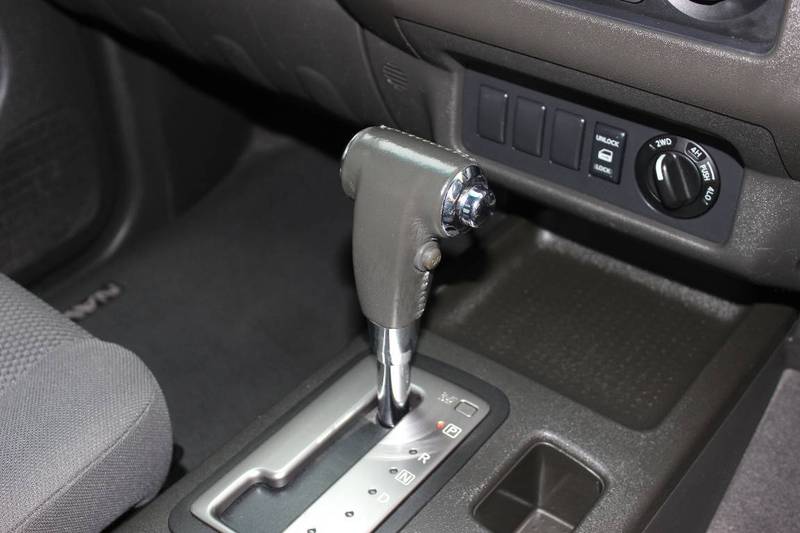 2006 NISSAN NAVARA ST-X (4x4) D40