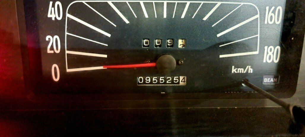 1981 TOYOTA CORONA CS 3 SP AUTOMATIC 4D SEDAN