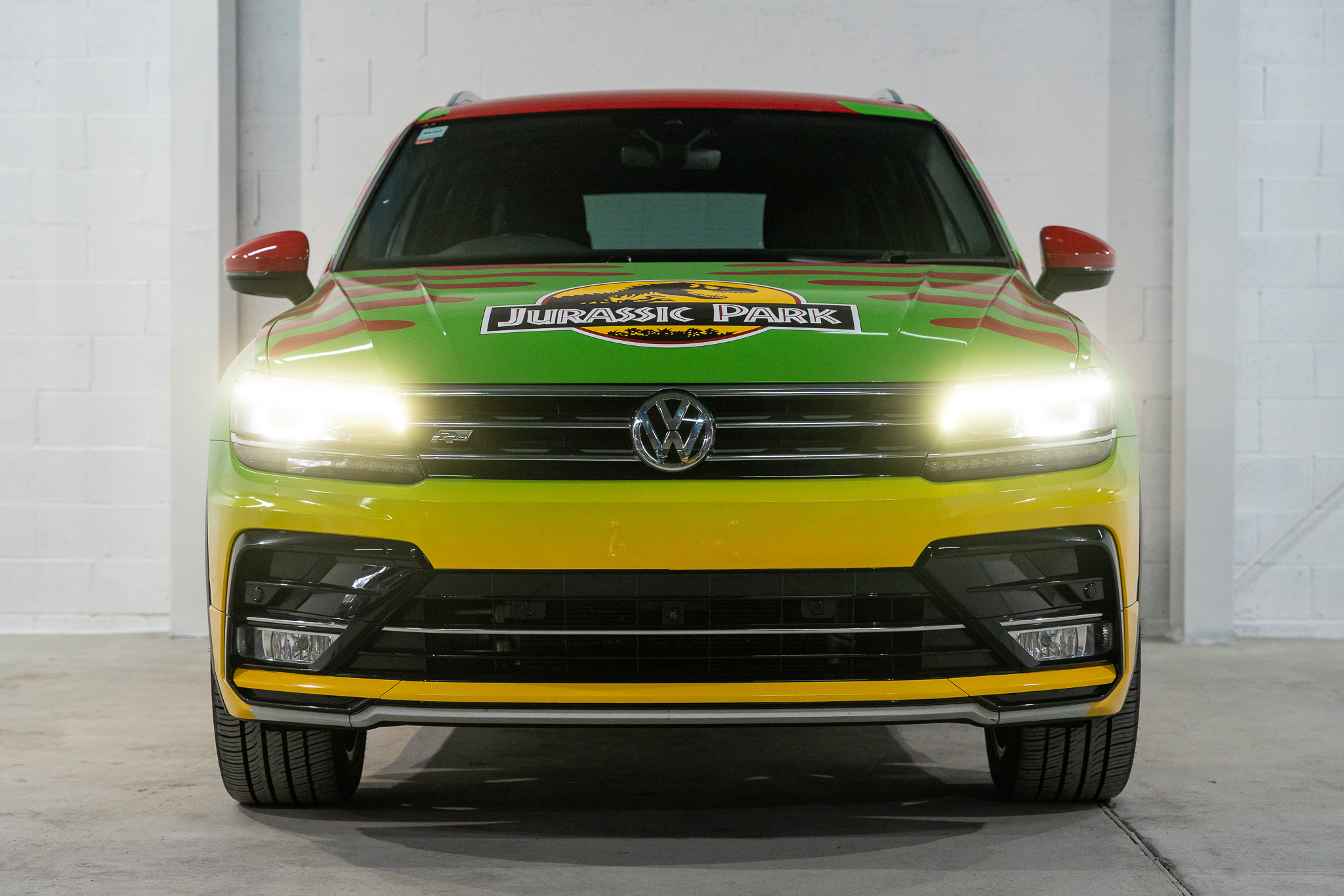 05/2017 VOLKSWAGEN TIGUAN 140 TDI HIGHLINE R-LINE 4MOTION (AWD) 5NA 4D WAGON PURE WHITE TURBO DIESEL 2.0L