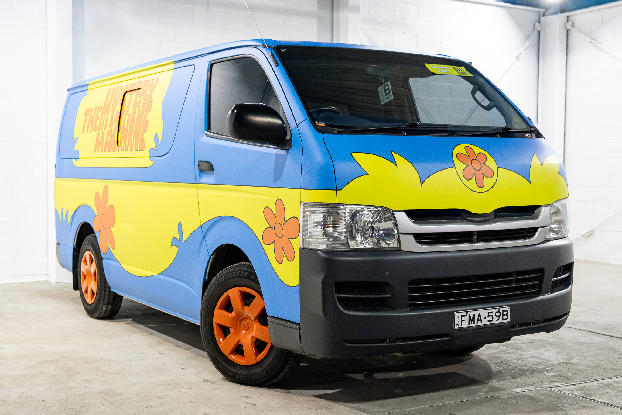 2010 TOYOTA HIACE TRH201R MY11 UPGRADE LWB 5 SP MANUAL 4D VAN