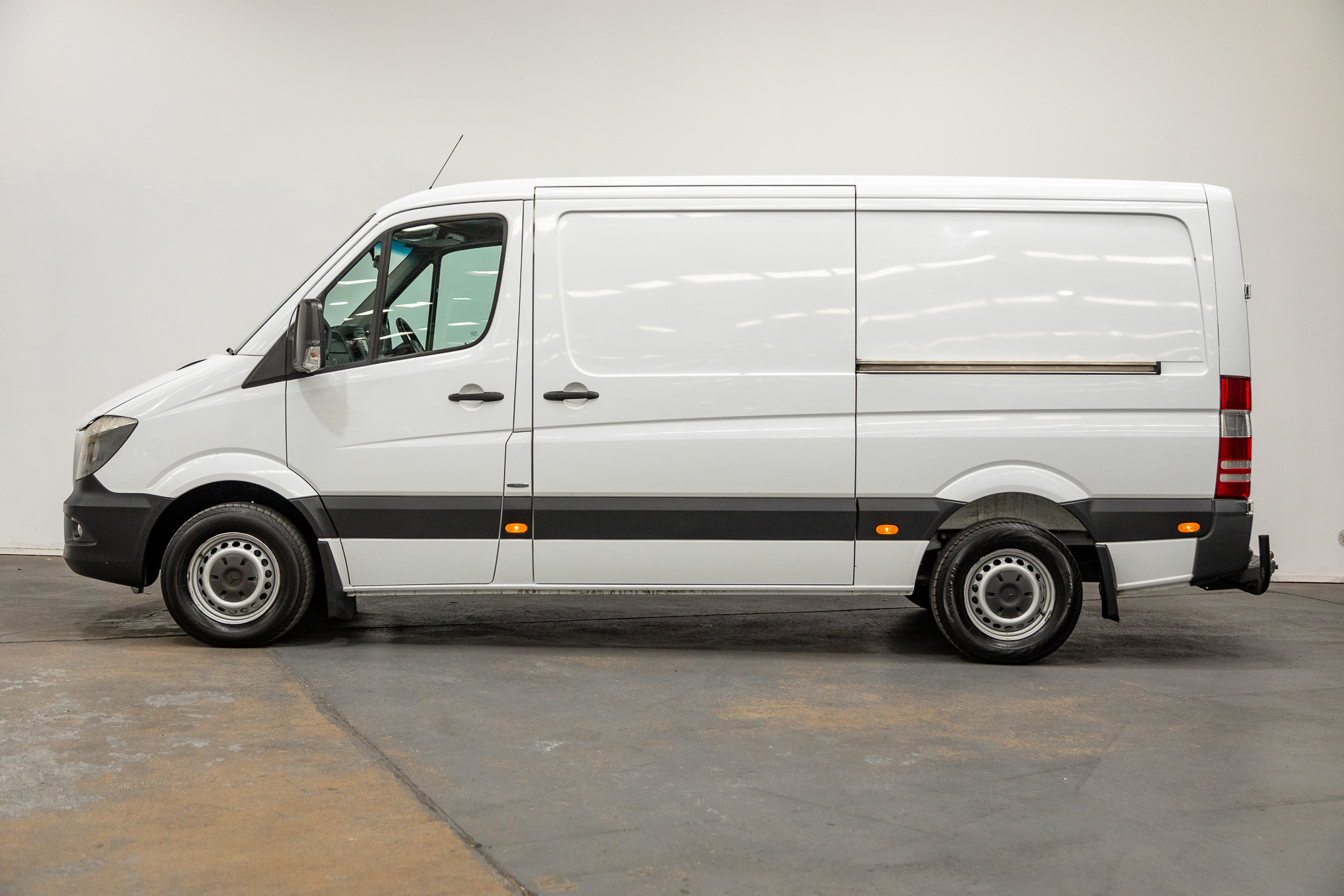 10/2013 MERCEDES BENZ SPRINTER 316CDI LWB NCV3 MY14 2D VAN ARCTIC WHITE TURBO DIESEL 2.1L