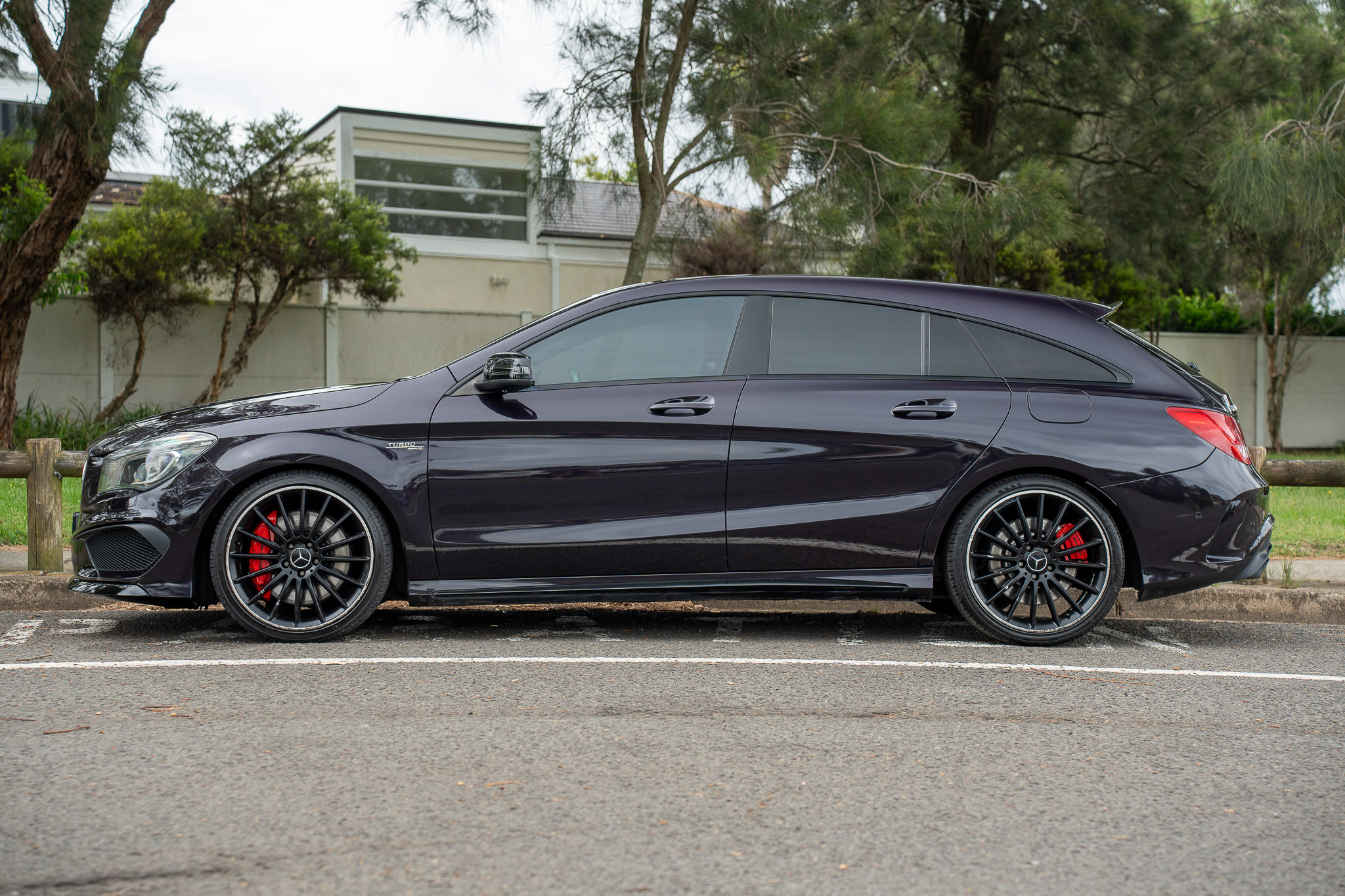 05/2015 MERCEDES BENZ CLA 45 AMG 4MATIC (AWD) SHOOTING BRAKE 117 MY15 NORTHERN LIGHTS VIOLET METALLIC TURBO 2.0L