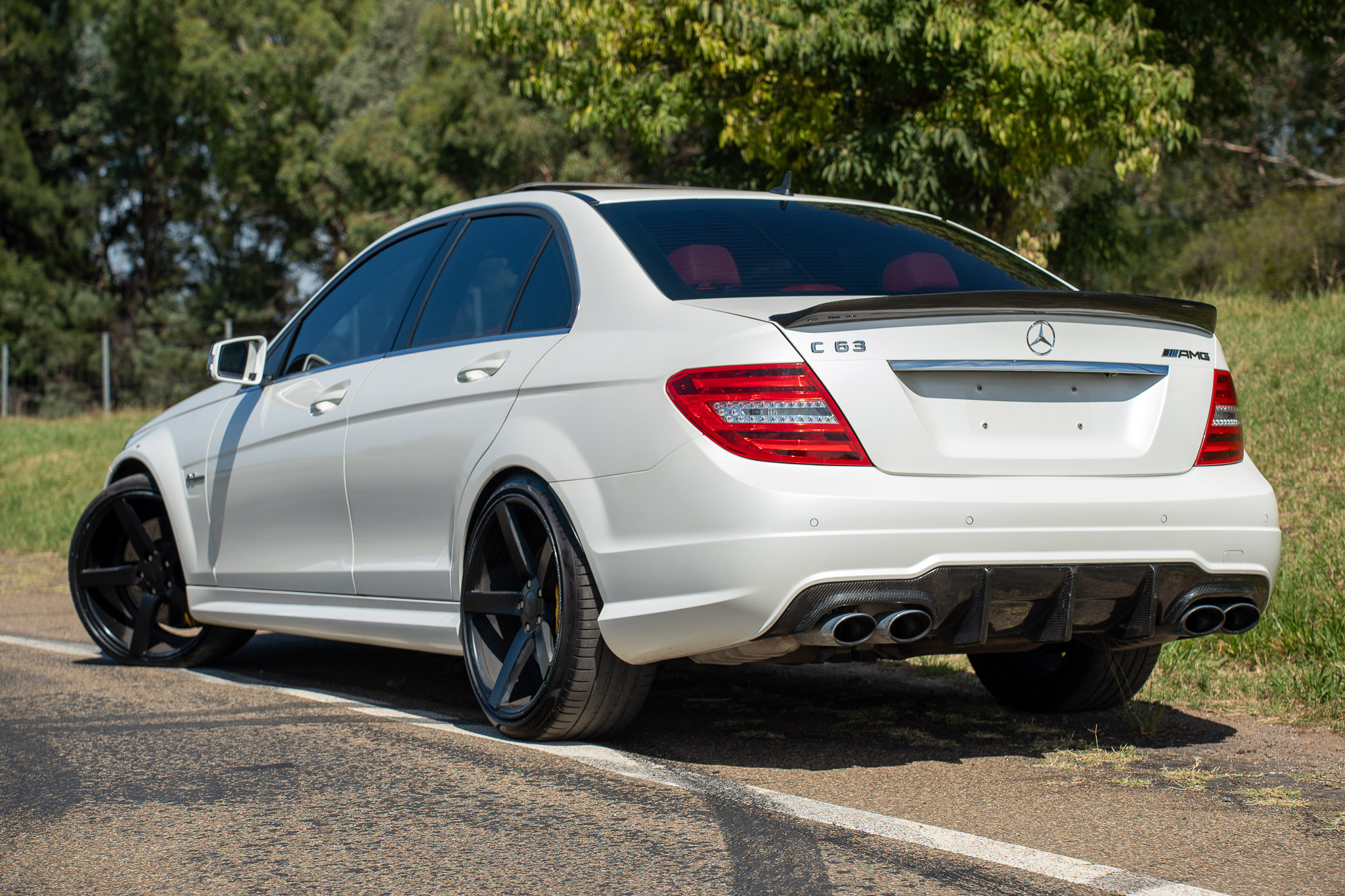 8/2012 MERCEDES BENZ C63 AMG W204 MY12 4D SEDAN DIAMOND WHITE BRIGHT METALLIC V8 6.3L