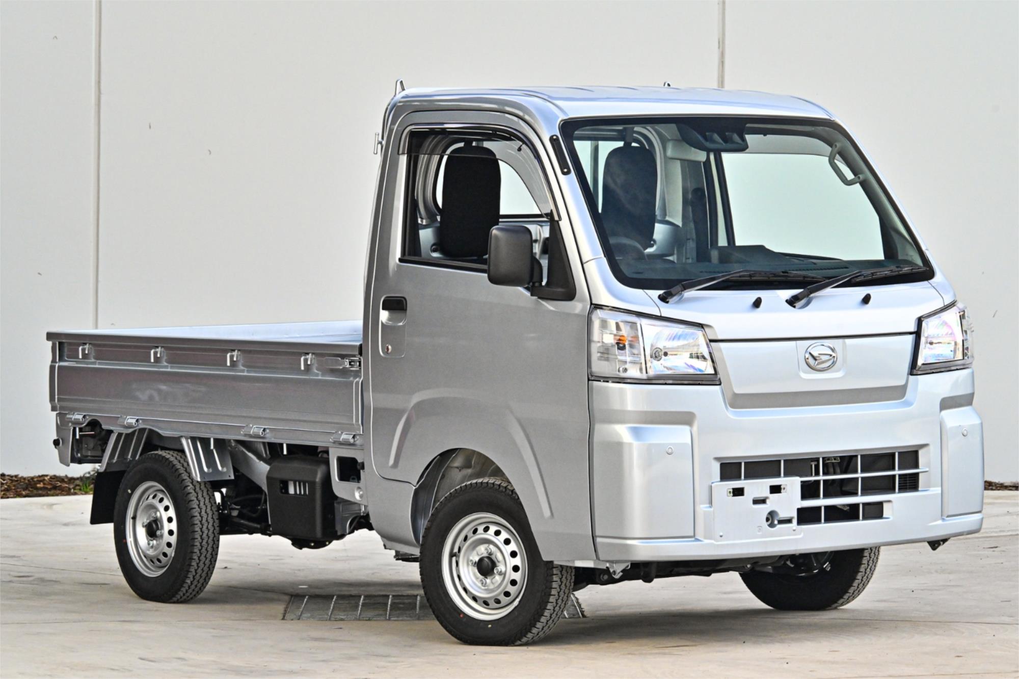 2024 DAIHATSU HI-JET AUTOMATIC 2D UTILITY