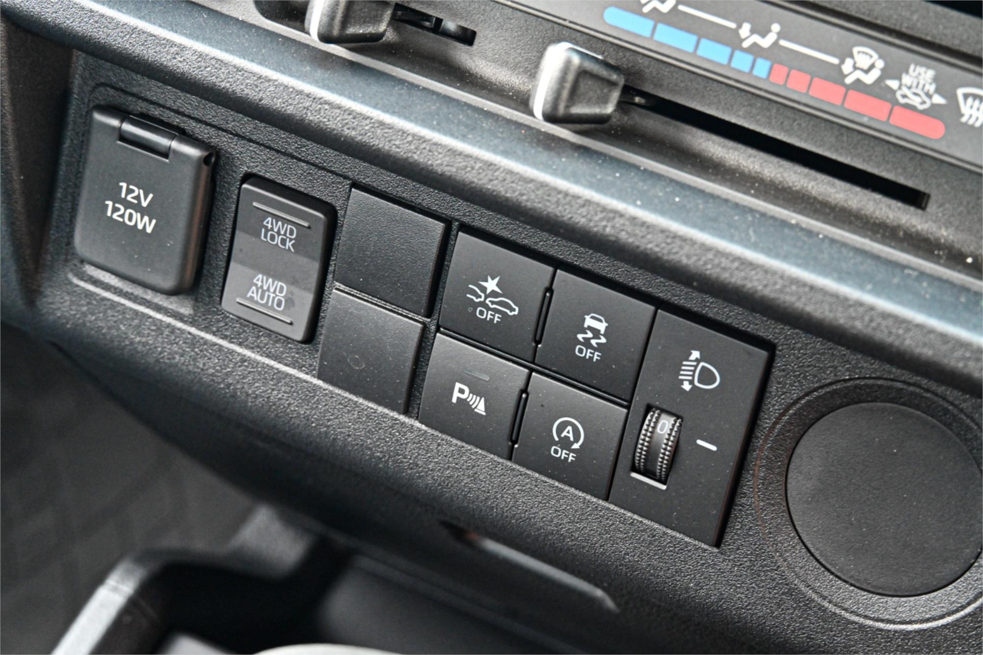 2024 DAIHATSU HI-JET AUTOMATIC 2D UTILITY
