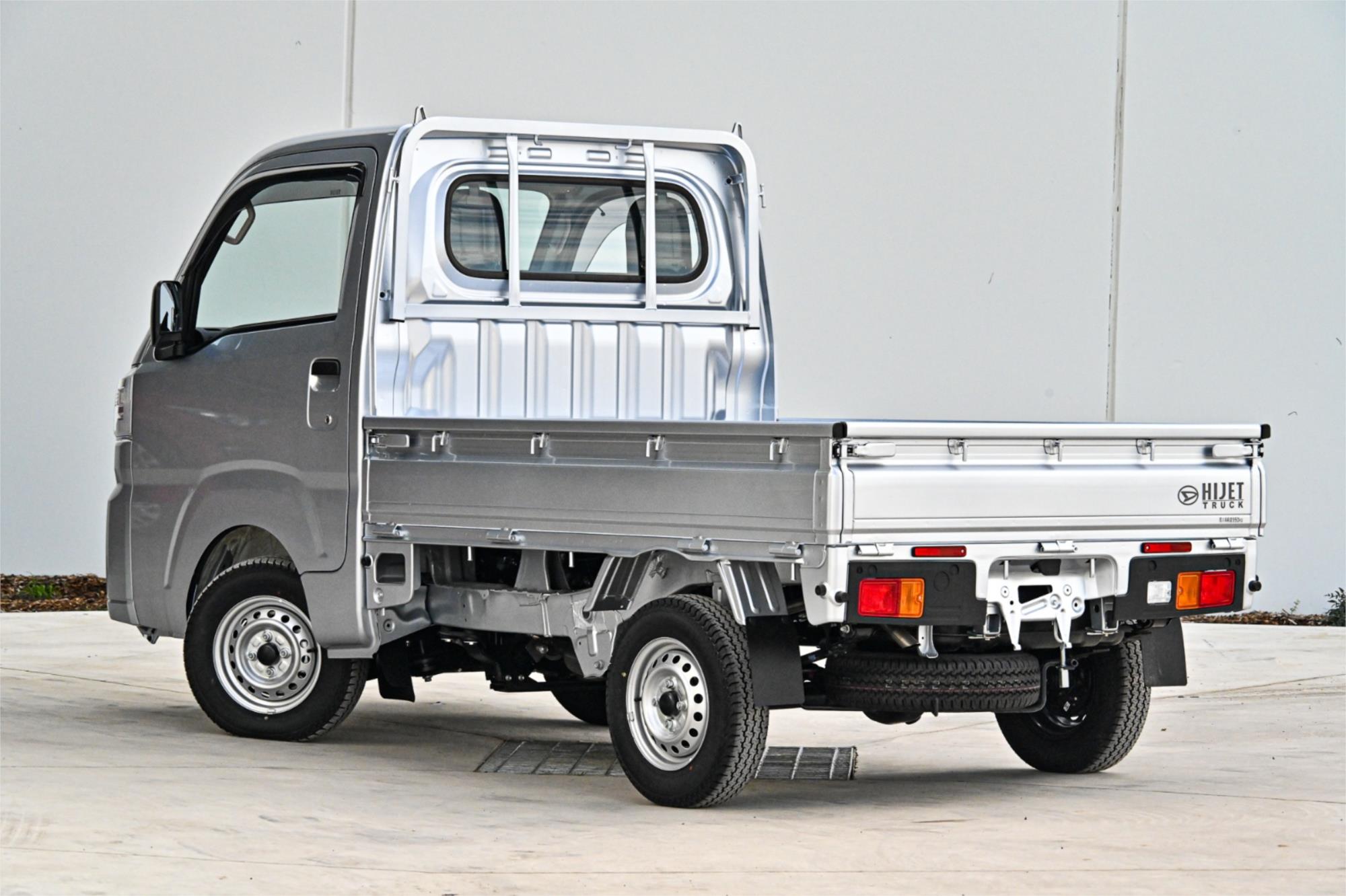 2024 DAIHATSU HI-JET AUTOMATIC 2D UTILITY