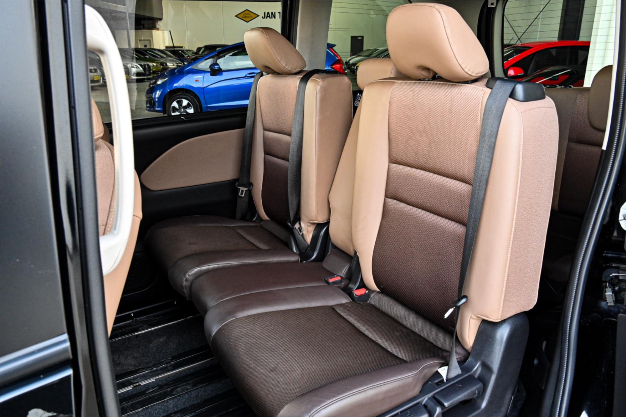 2017 NISSAN SERENA S-HYBRID AUTO WAGON