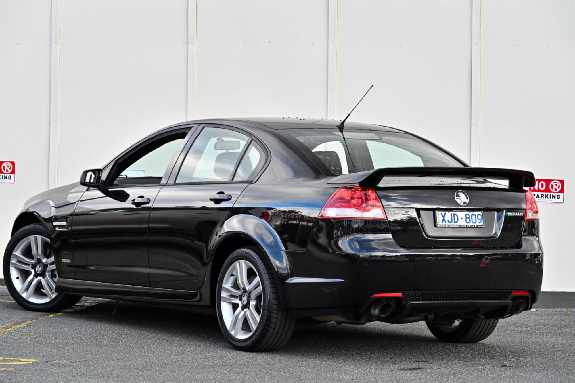 2010 HOLDEN COMMODORE VE SV6 MANUAL SEDAN