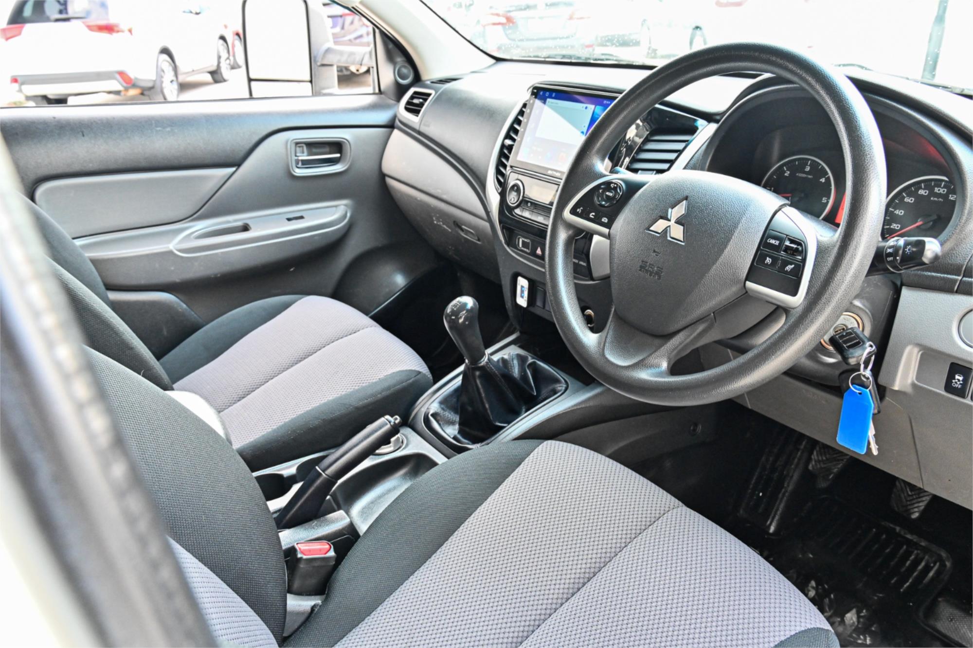 2017 MITSUBISHI TRITON MQ GLX+ MANUAL UTILITY