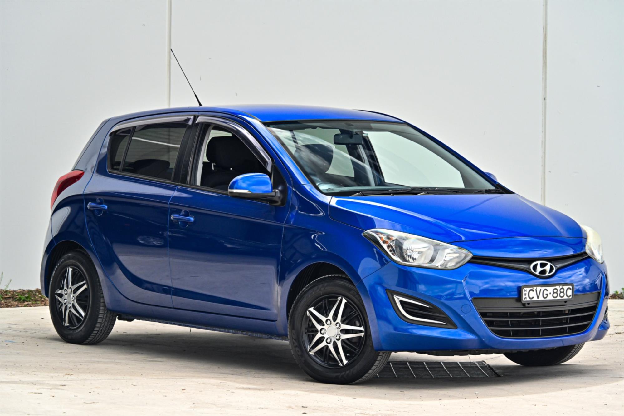 2014 HYUNDAI i20 PB MY14 ACTIVE 4 SP AUTOMATIC 3D HATCHBACK