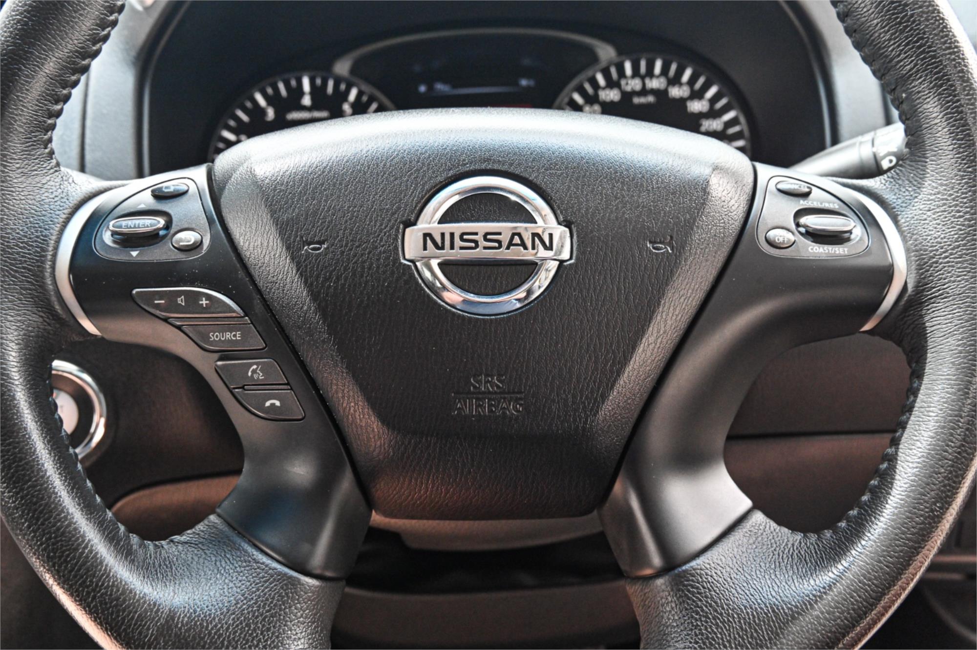 2015 NISSAN PATHFINDER R52 ST (4x4) CONTINUOUS VARIABLE 4D WAGON