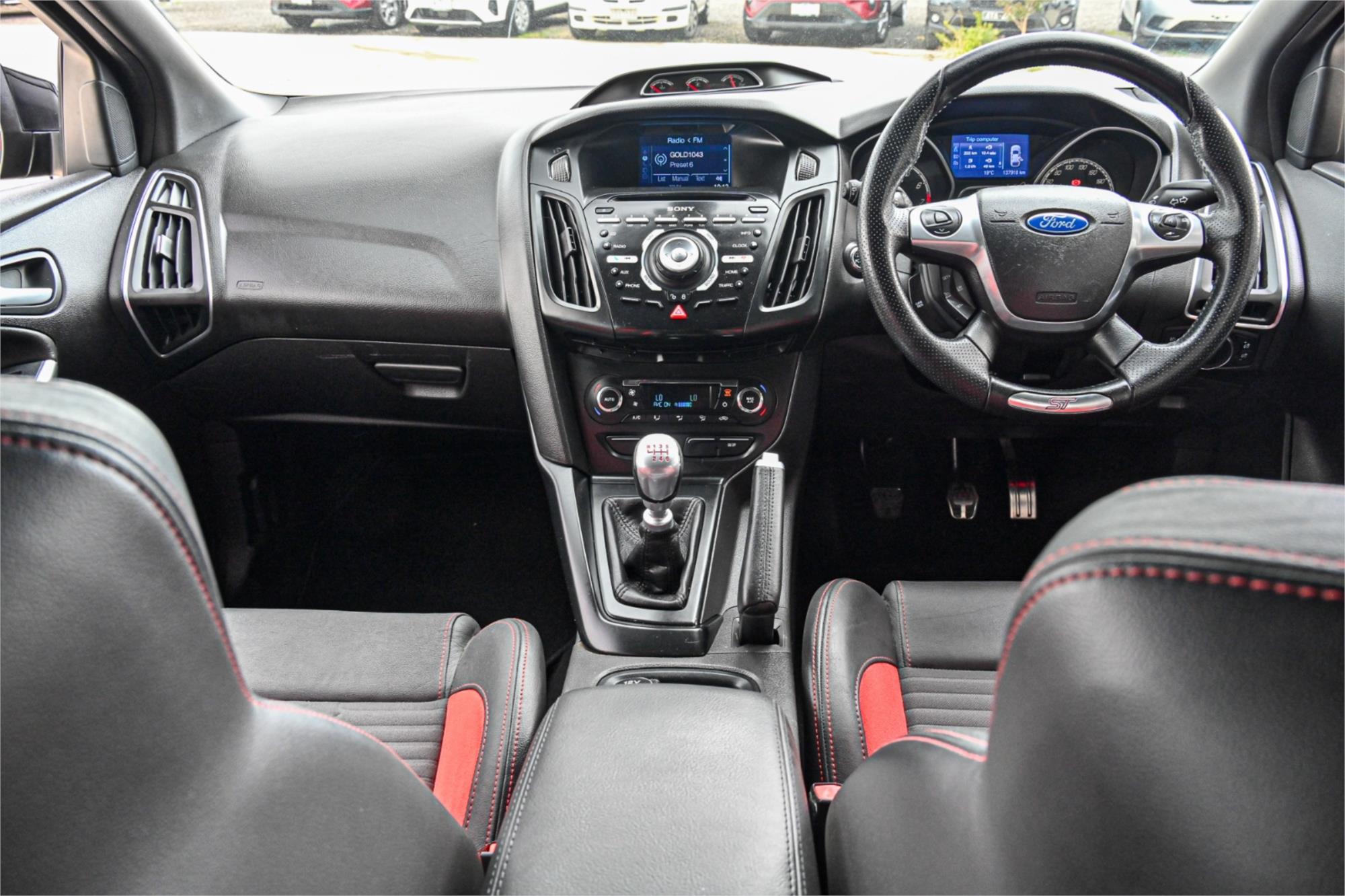 2013 FORD FOCUS LW MK2 ST 6 SP MANUAL 5D HATCHBACK