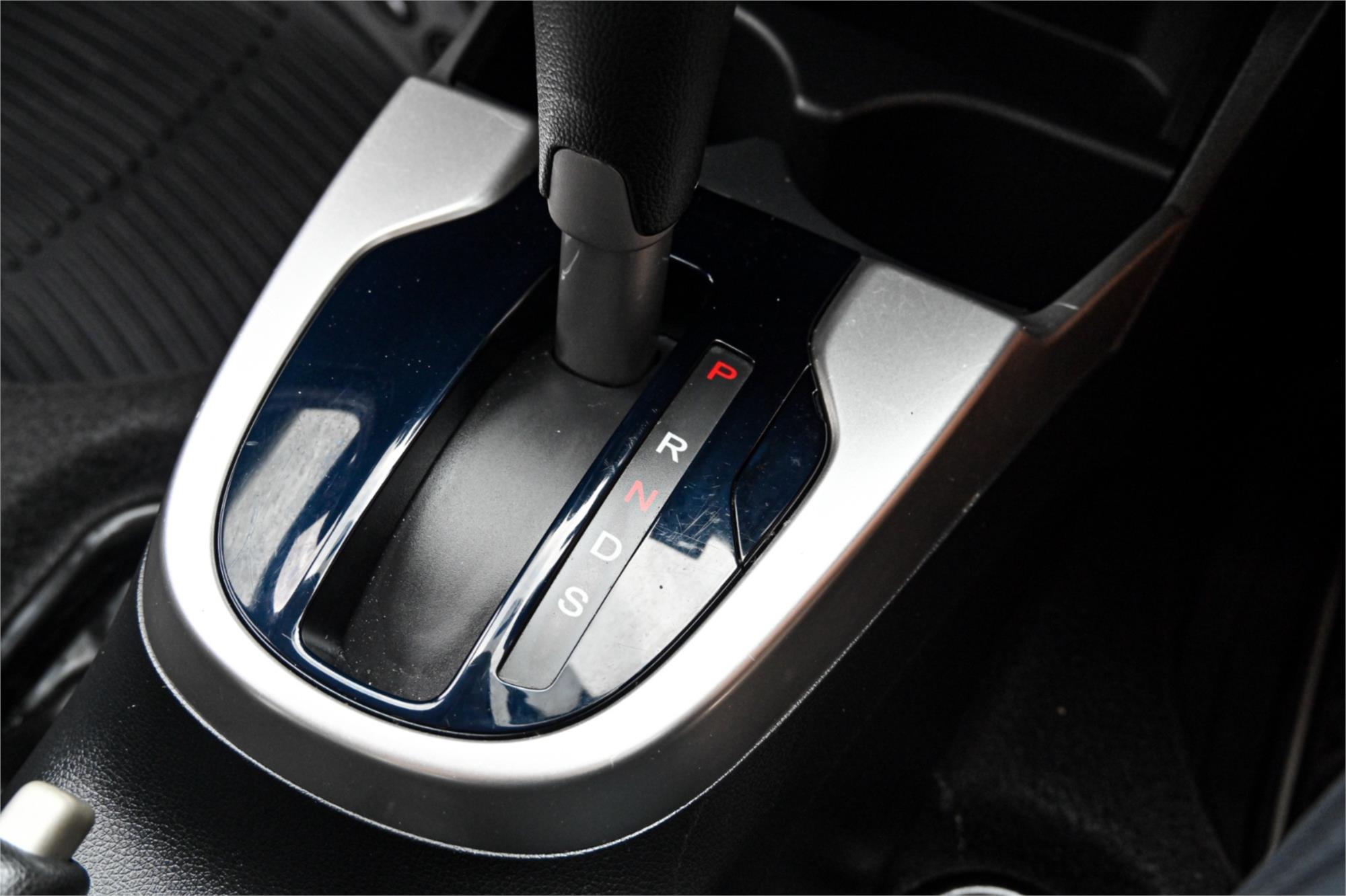 2015 HONDA JAZZ GK MY16 VTi CONTINUOUS VARIABLE 5D HATCHBACK