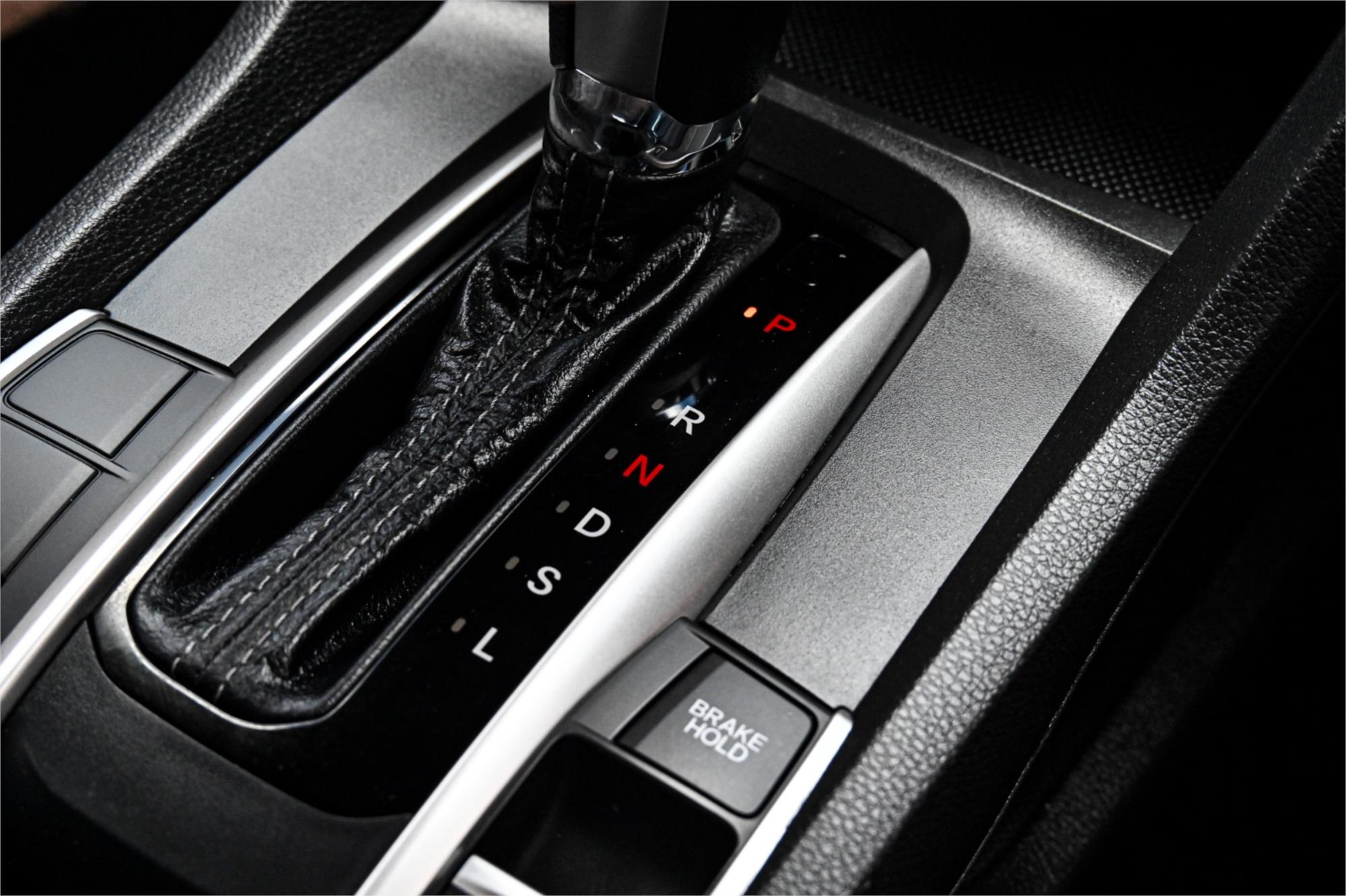 2016 HONDA CIVIC 10TH GEN VTI-S CONSTANTLY VARIABLE TRANSMISSION SEDAN