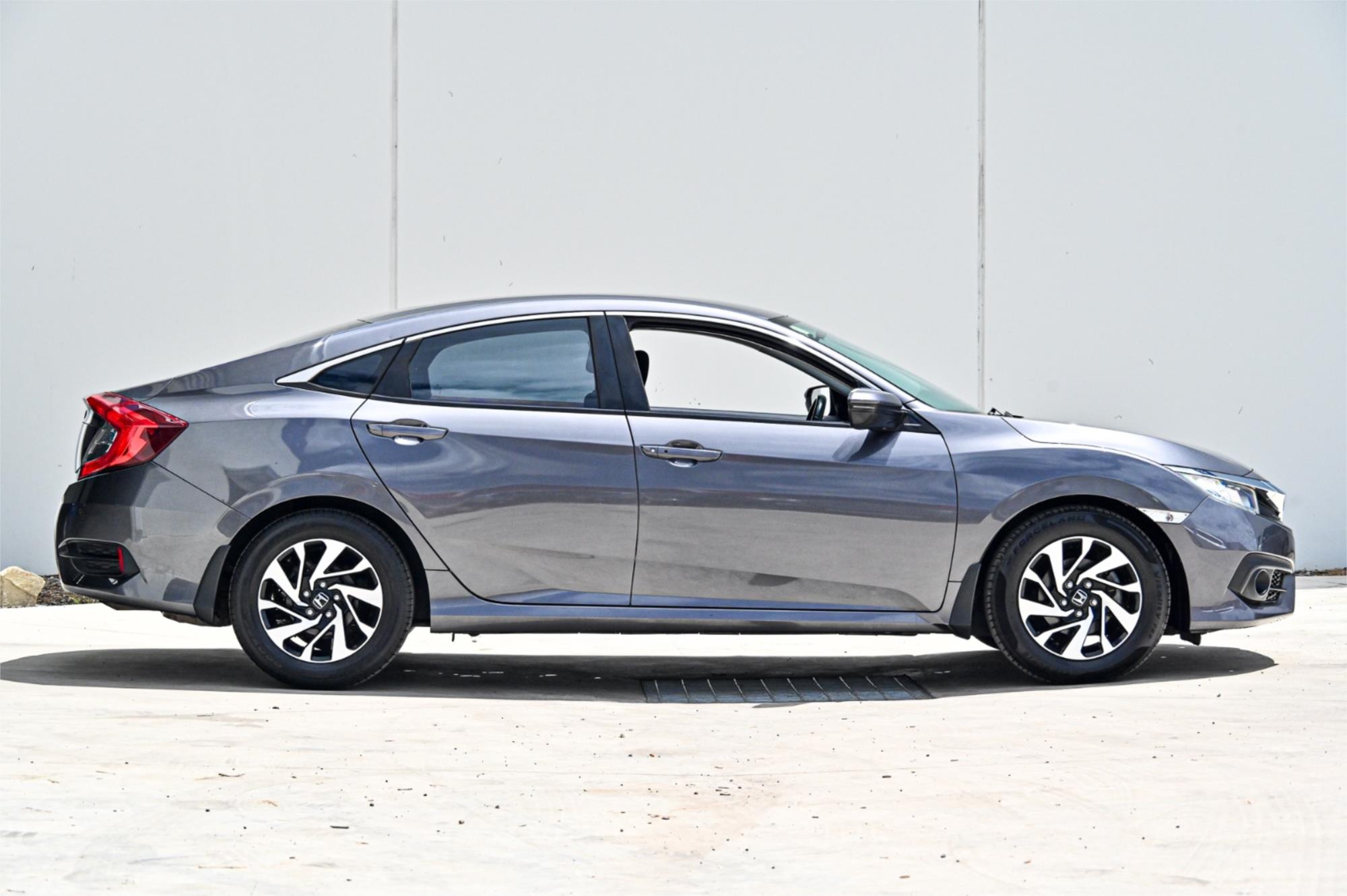 2016 HONDA CIVIC 10TH GEN VTI-S CONSTANTLY VARIABLE TRANSMISSION SEDAN