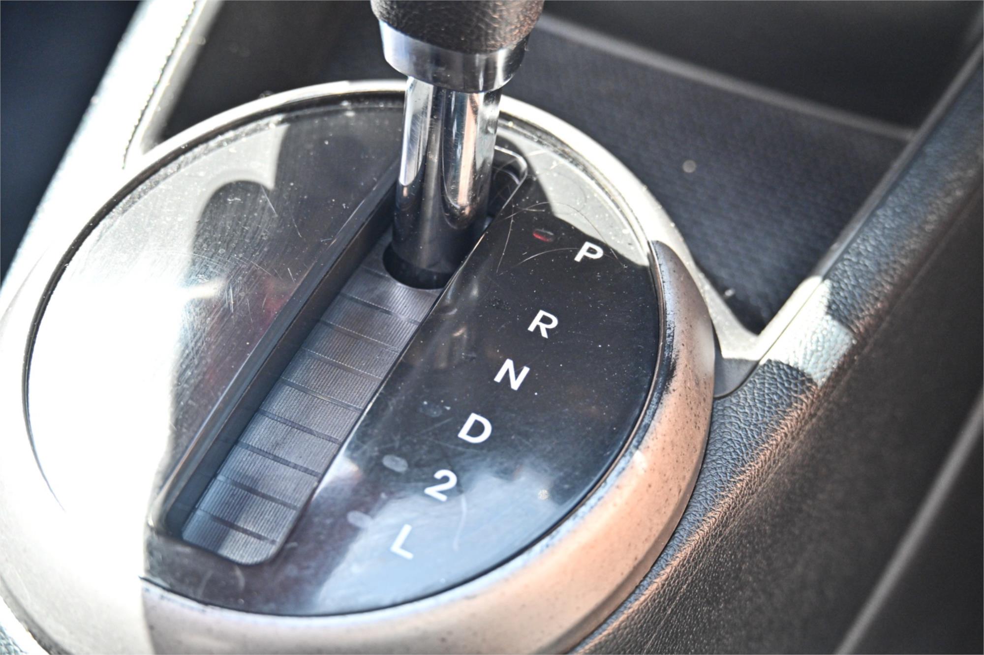 2013 HYUNDAI i20 PB MY12.5 ACTIVE 4 SP AUTOMATIC 3D HATCHBACK