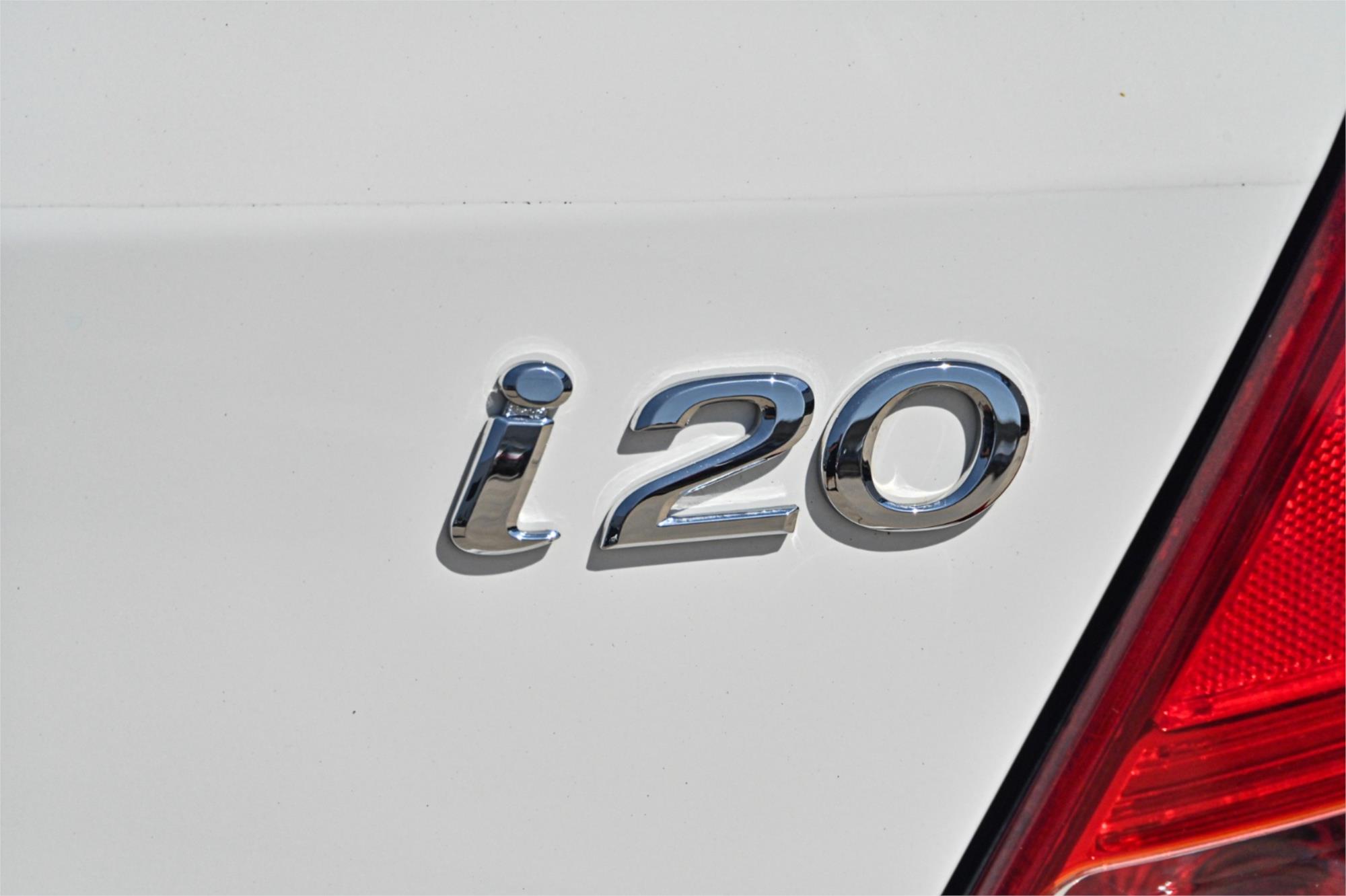 2013 HYUNDAI i20 PB MY12.5 ACTIVE 4 SP AUTOMATIC 3D HATCHBACK