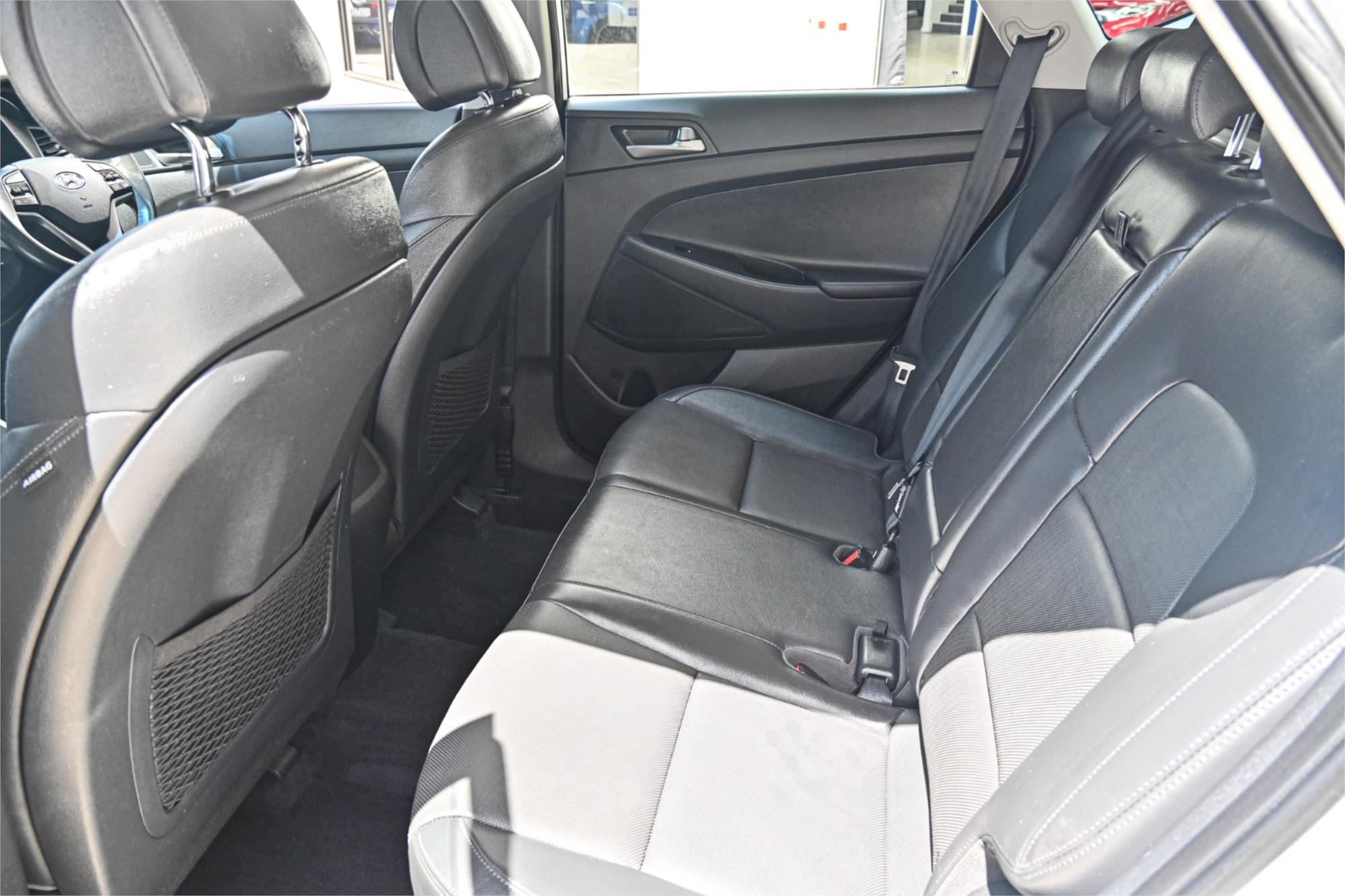 2018 HYUNDAI TUCSON TL MY18 ACTIVE X (SUNROOF) (FWD) 6 SP MANUAL 4D WAGON